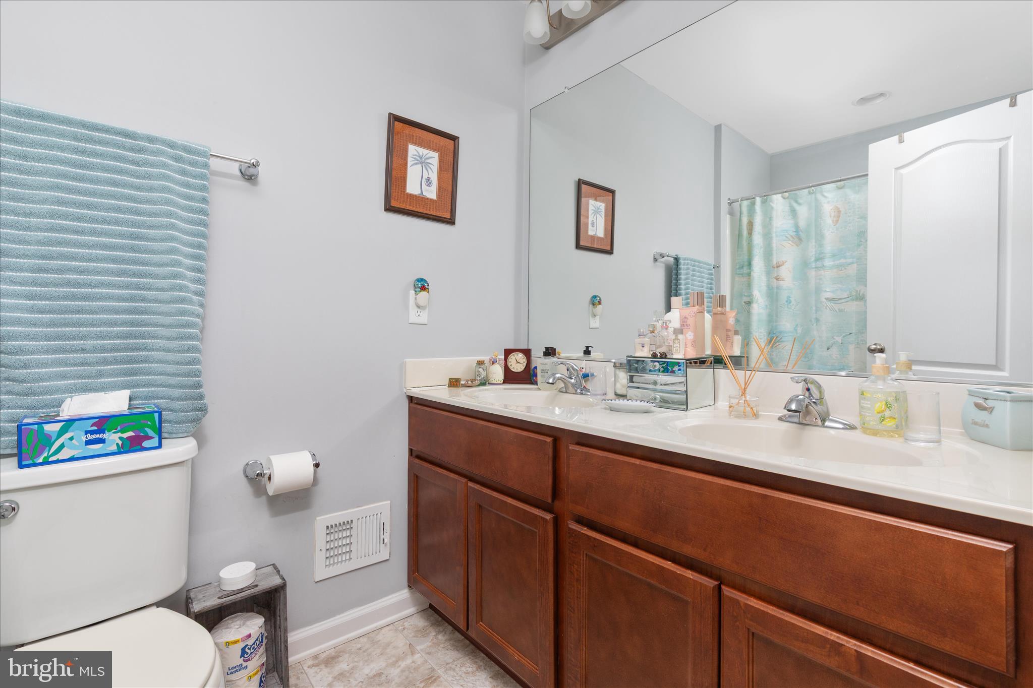 LAKE HOLIDAY ESTATES - Residential