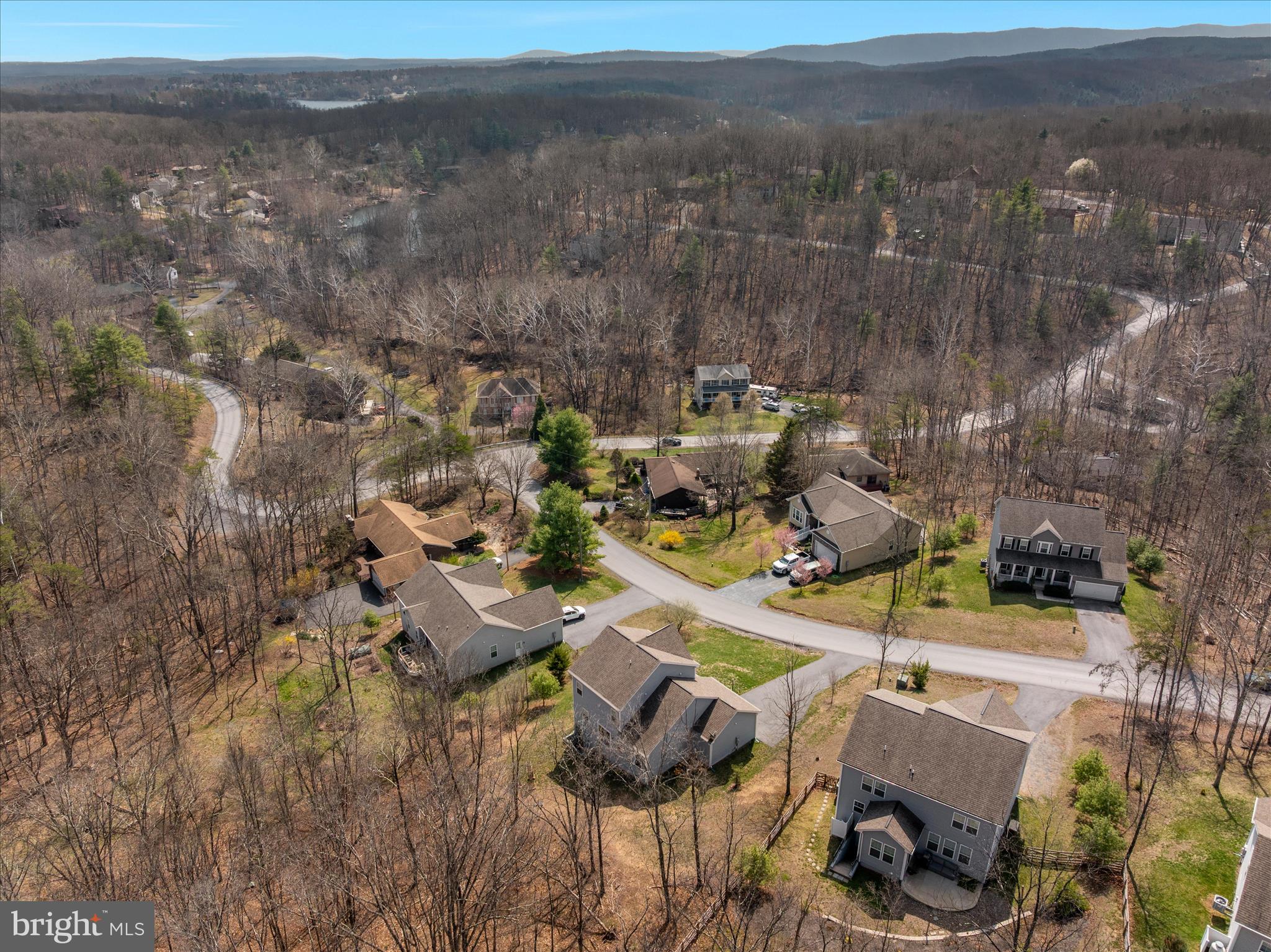 LAKE HOLIDAY ESTATES - Residential