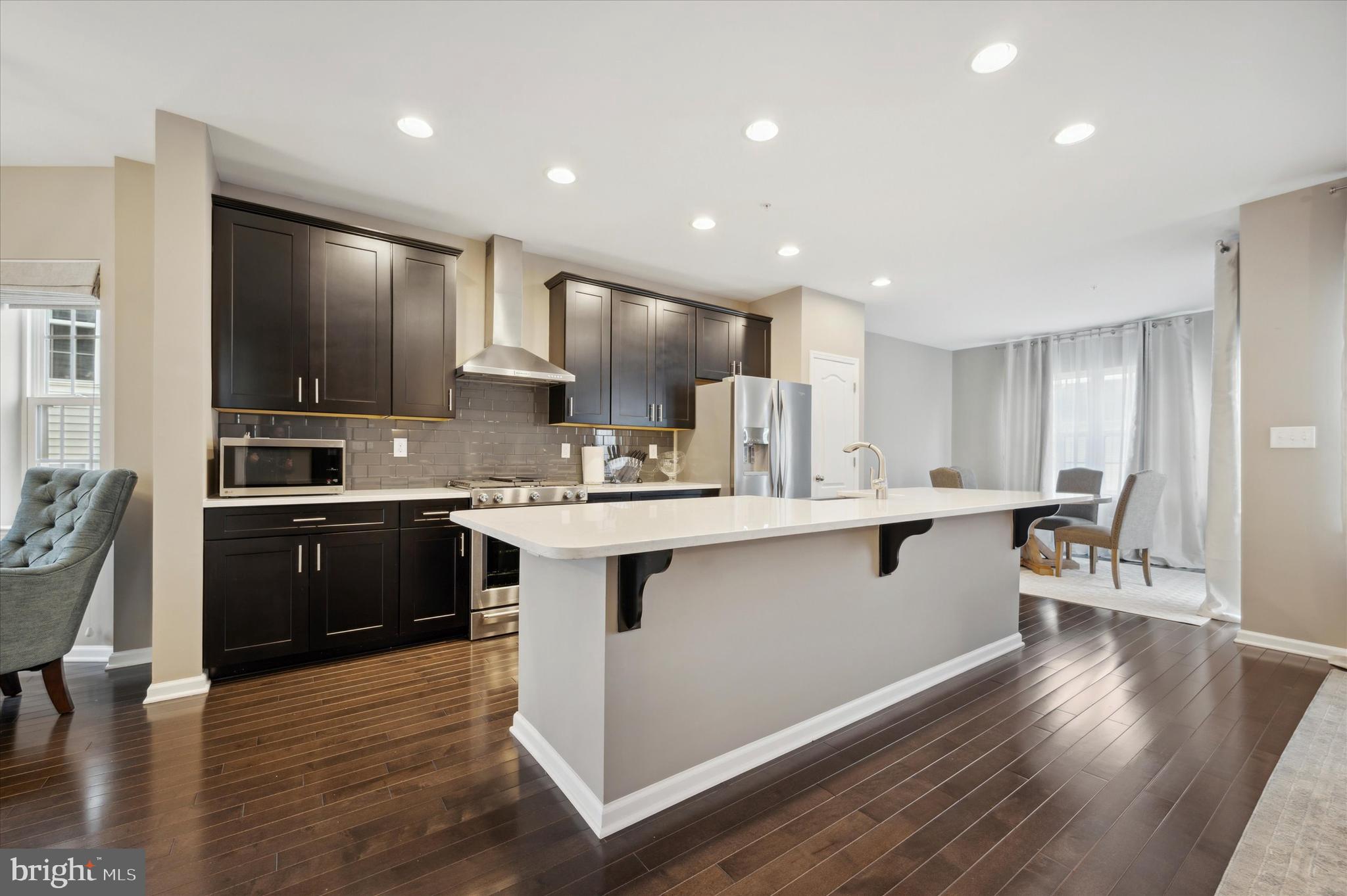 HIGH GROVE - Residential Lease