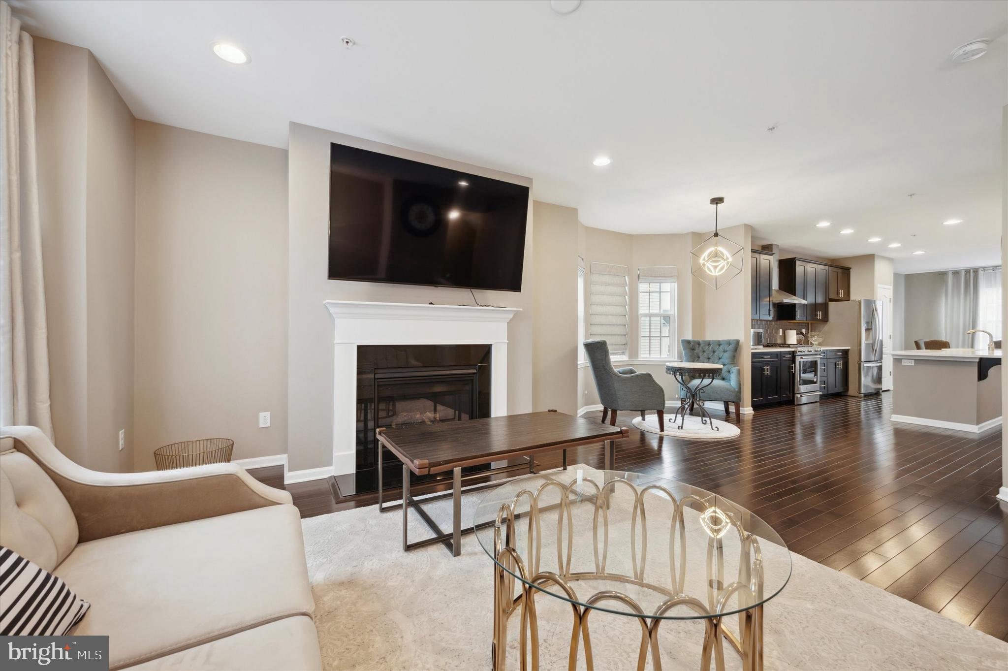 HIGH GROVE - Residential Lease