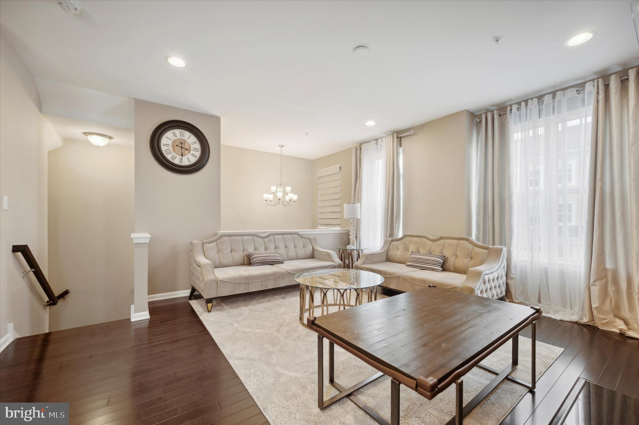 HIGH GROVE - Residential Lease