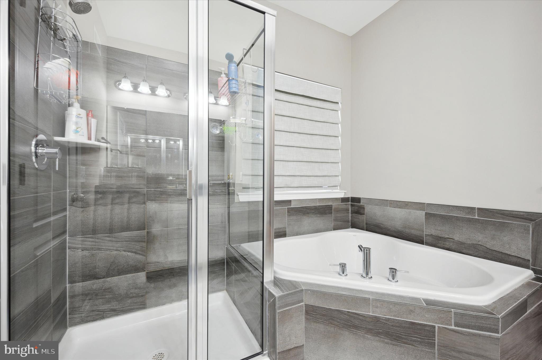 HIGH GROVE - Residential Lease