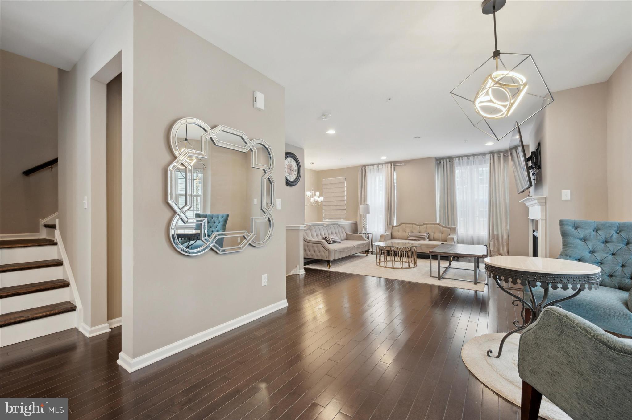 HIGH GROVE - Residential Lease
