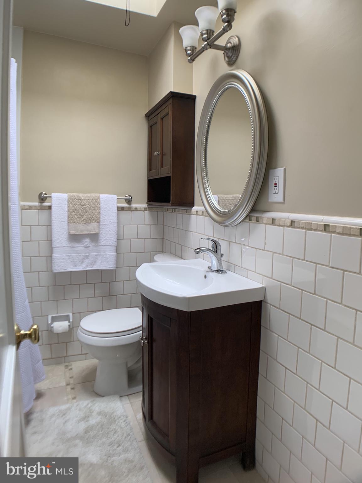 VIOLETVILLE - Residential Lease