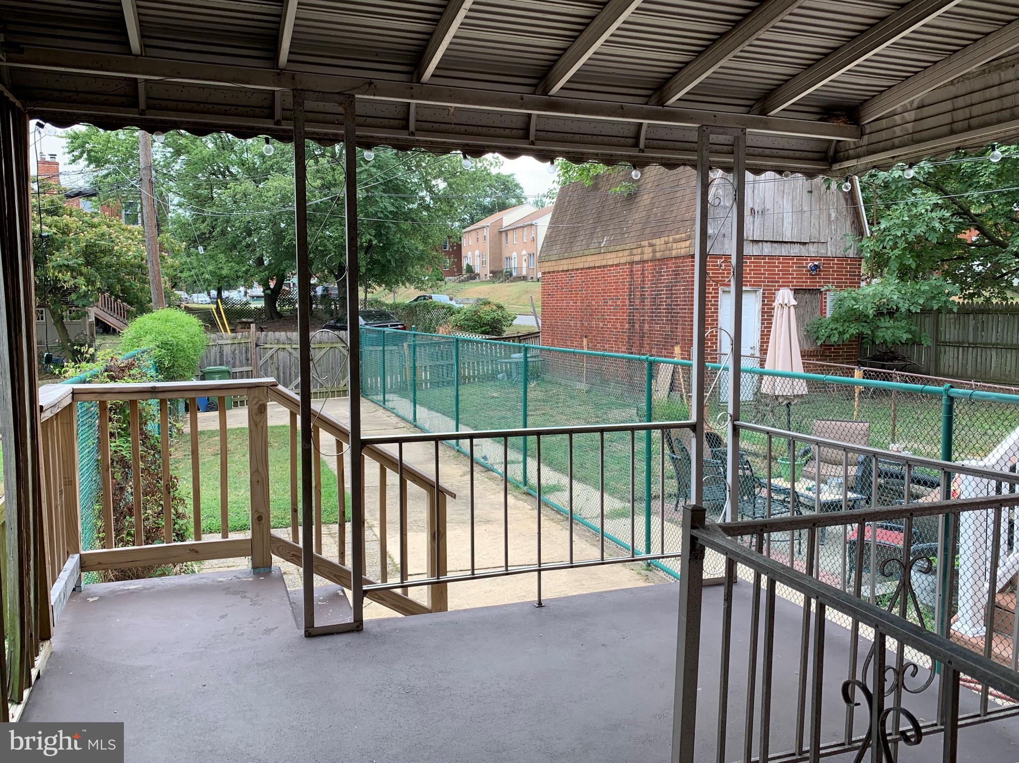 VIOLETVILLE - Residential Lease