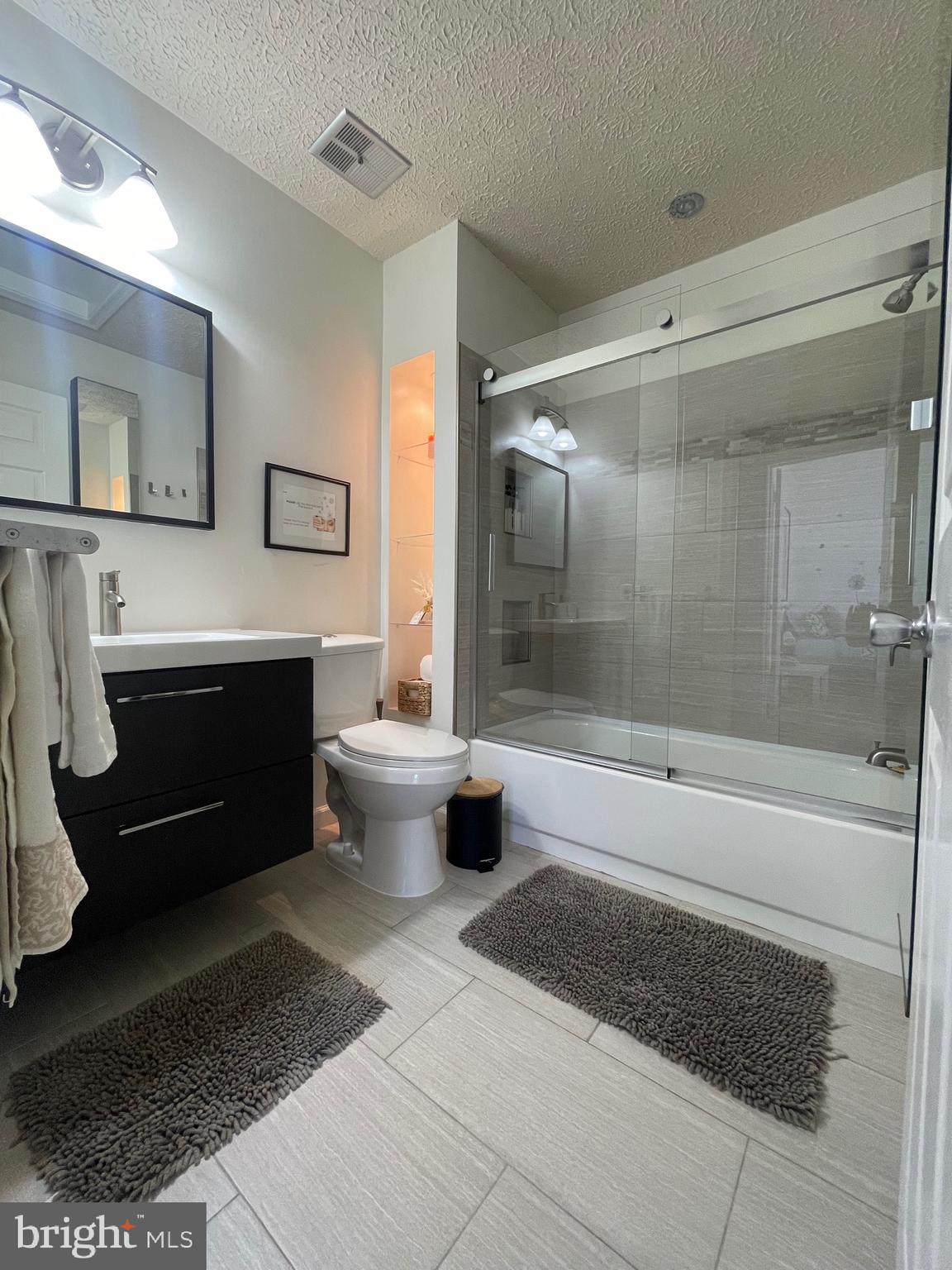 FAIR HILL FARM - Residential Lease