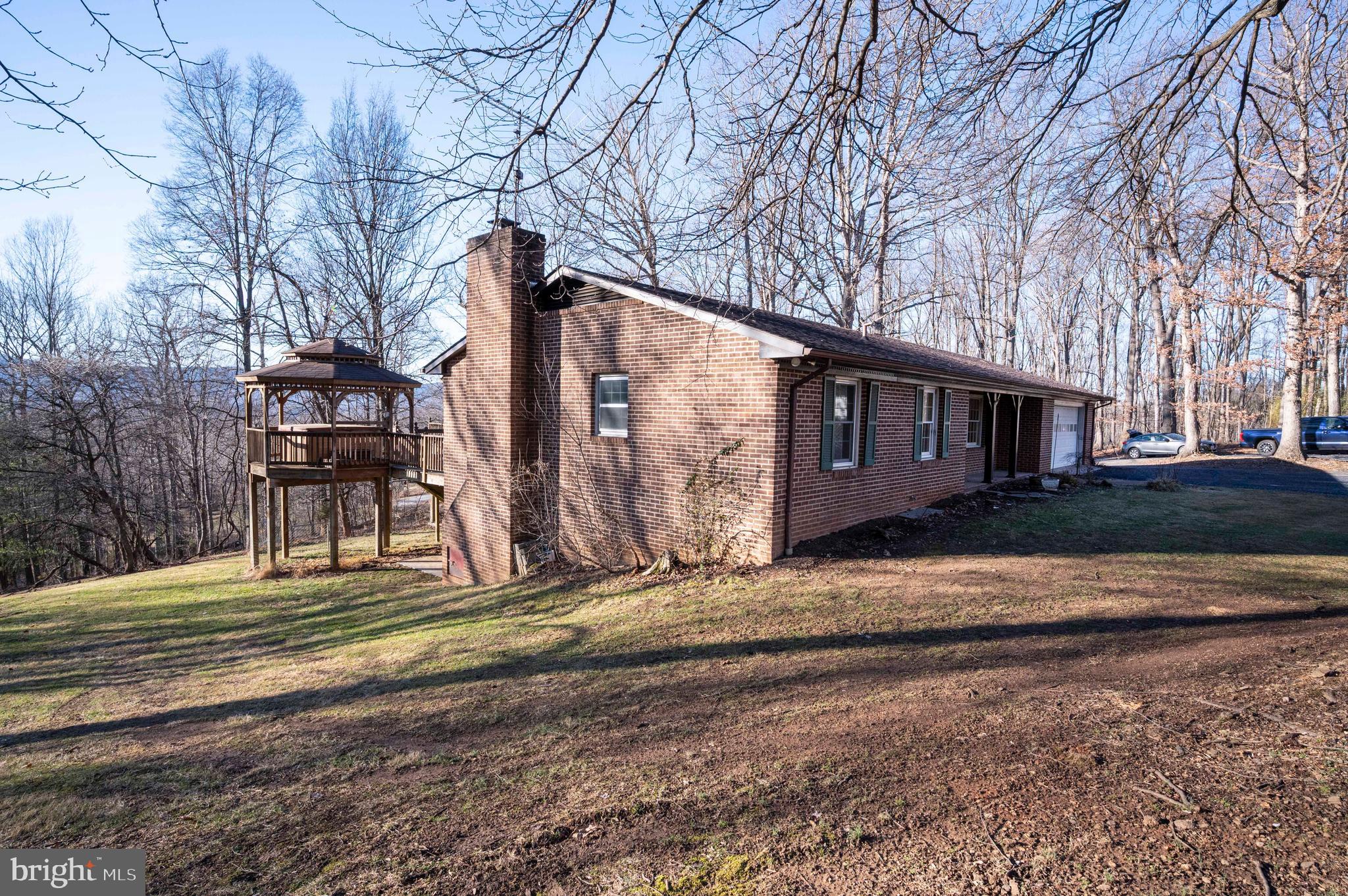 SKYLINE FOREST - Residential