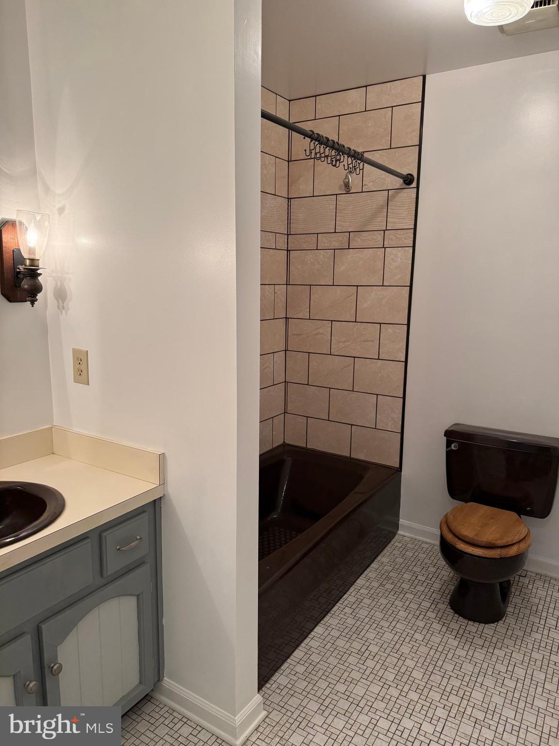 SKYLINE FOREST - Residential