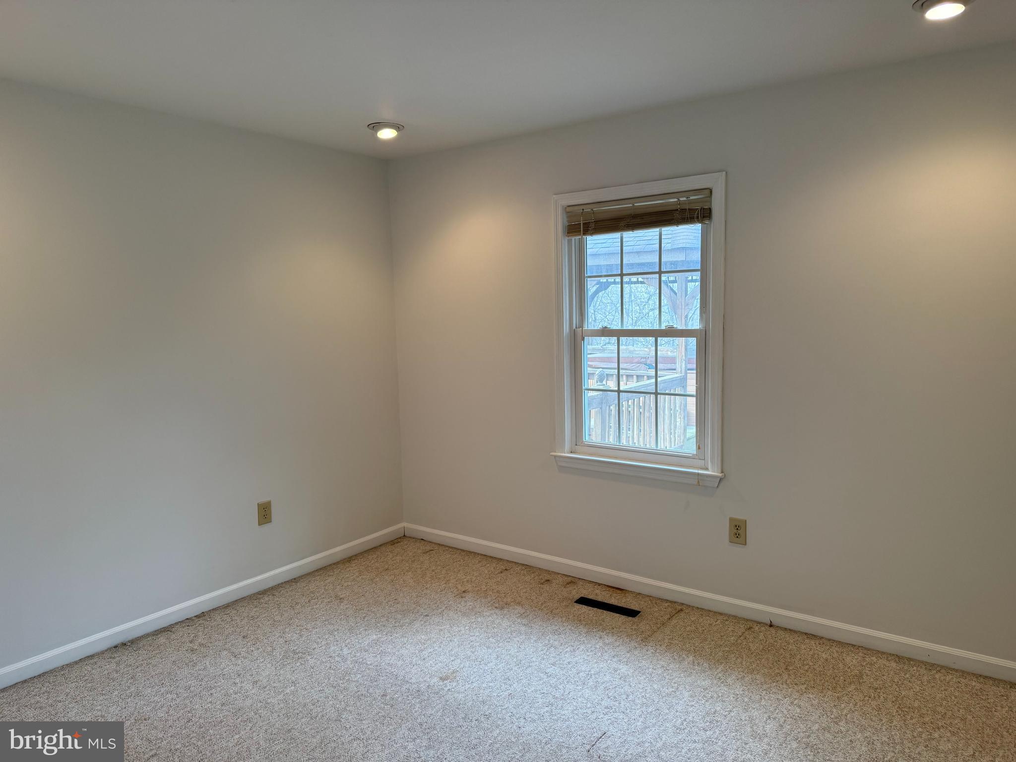 SKYLINE FOREST - Residential