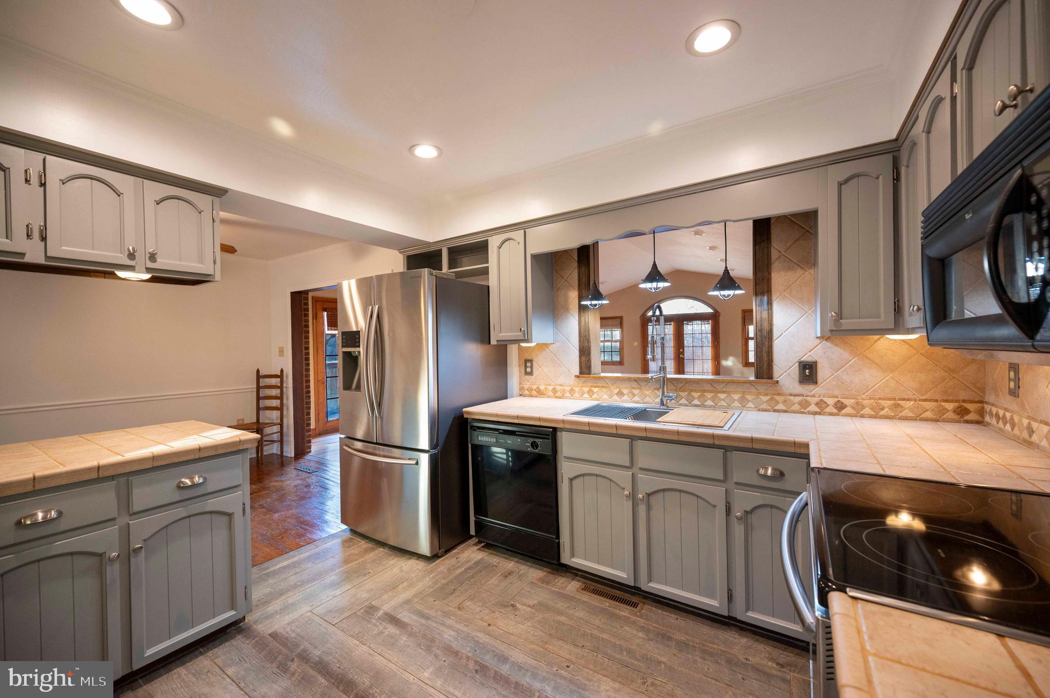 SKYLINE FOREST - Residential