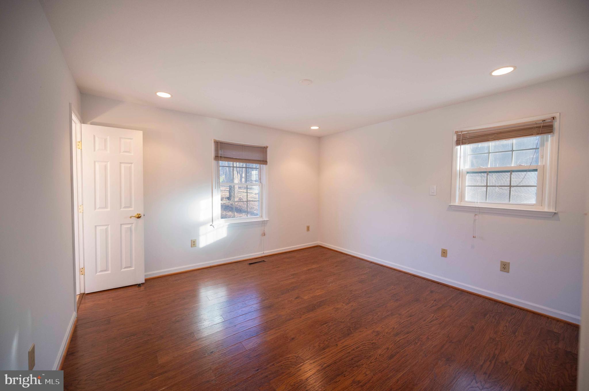 SKYLINE FOREST - Residential