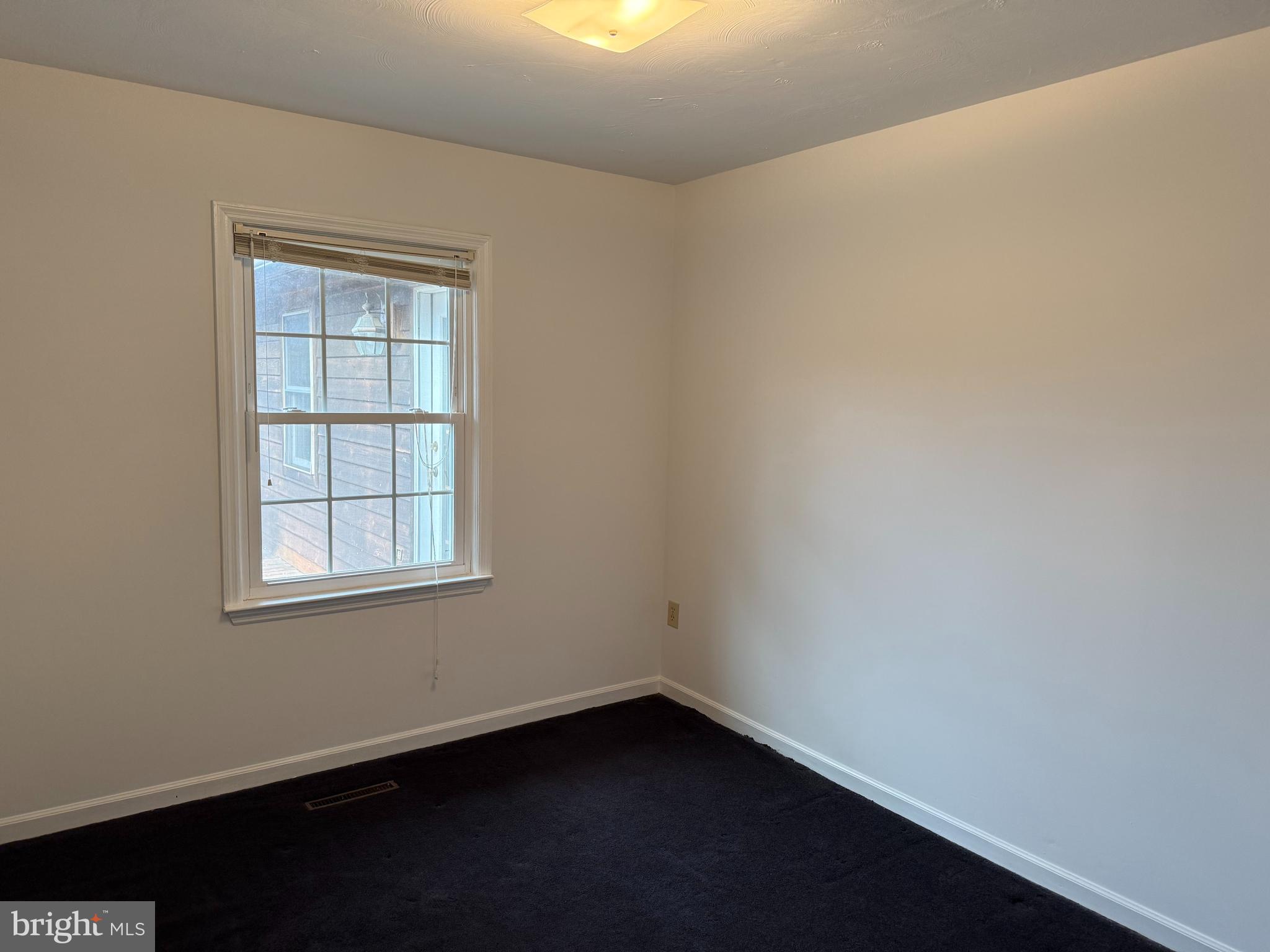 SKYLINE FOREST - Residential