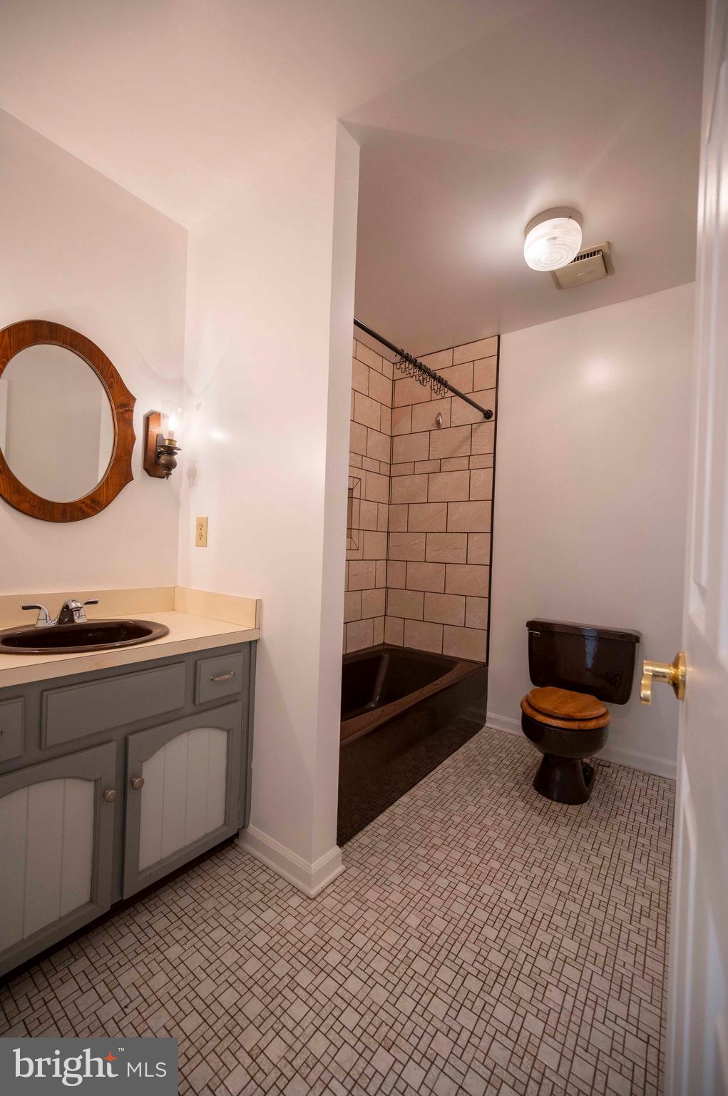 SKYLINE FOREST - Residential