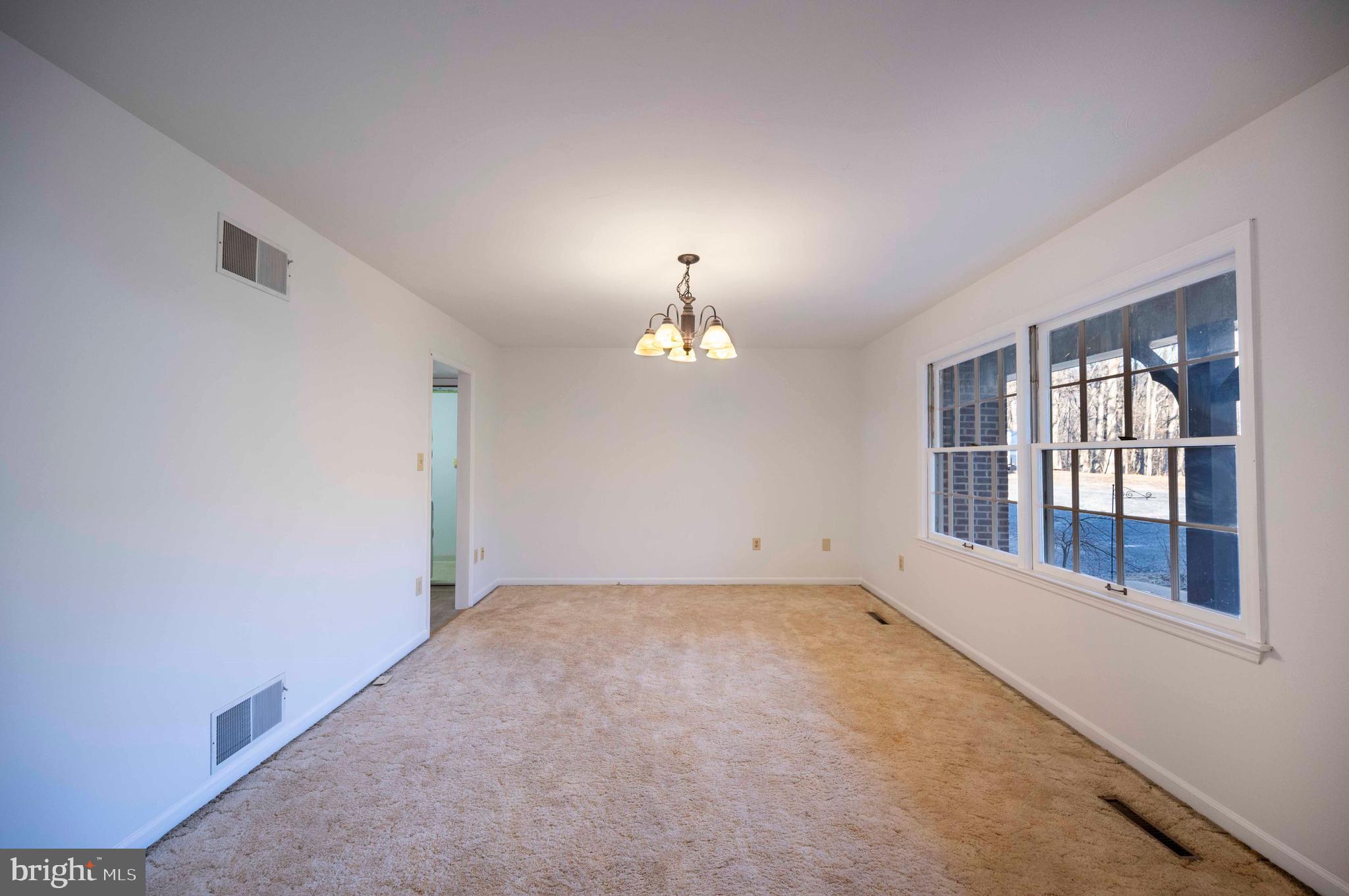 SKYLINE FOREST - Residential