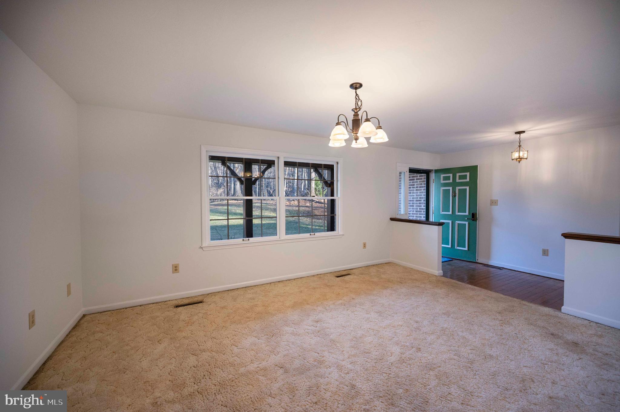 SKYLINE FOREST - Residential