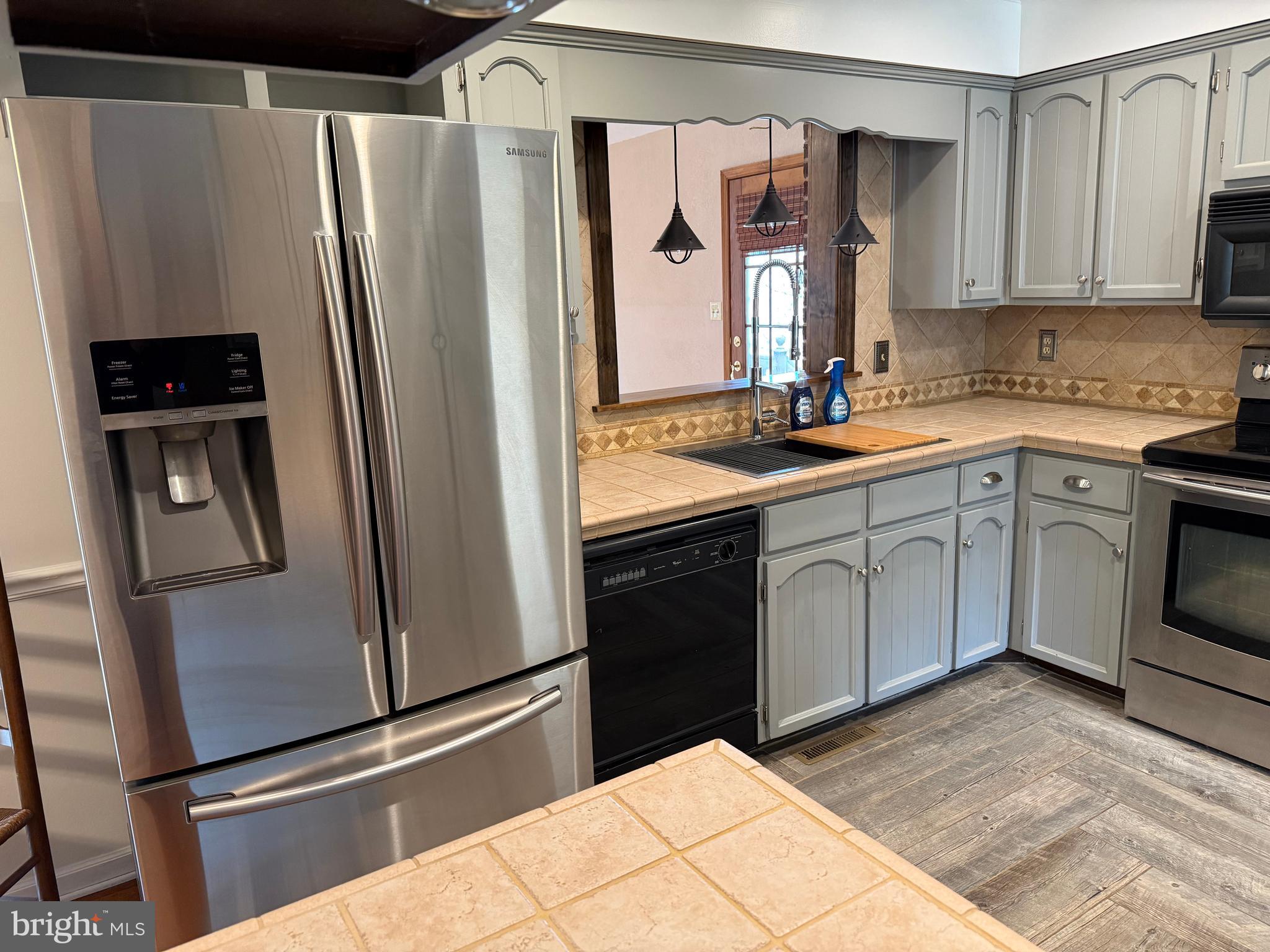 SKYLINE FOREST - Residential