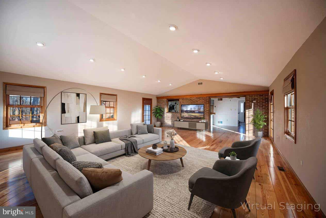 SKYLINE FOREST - Residential