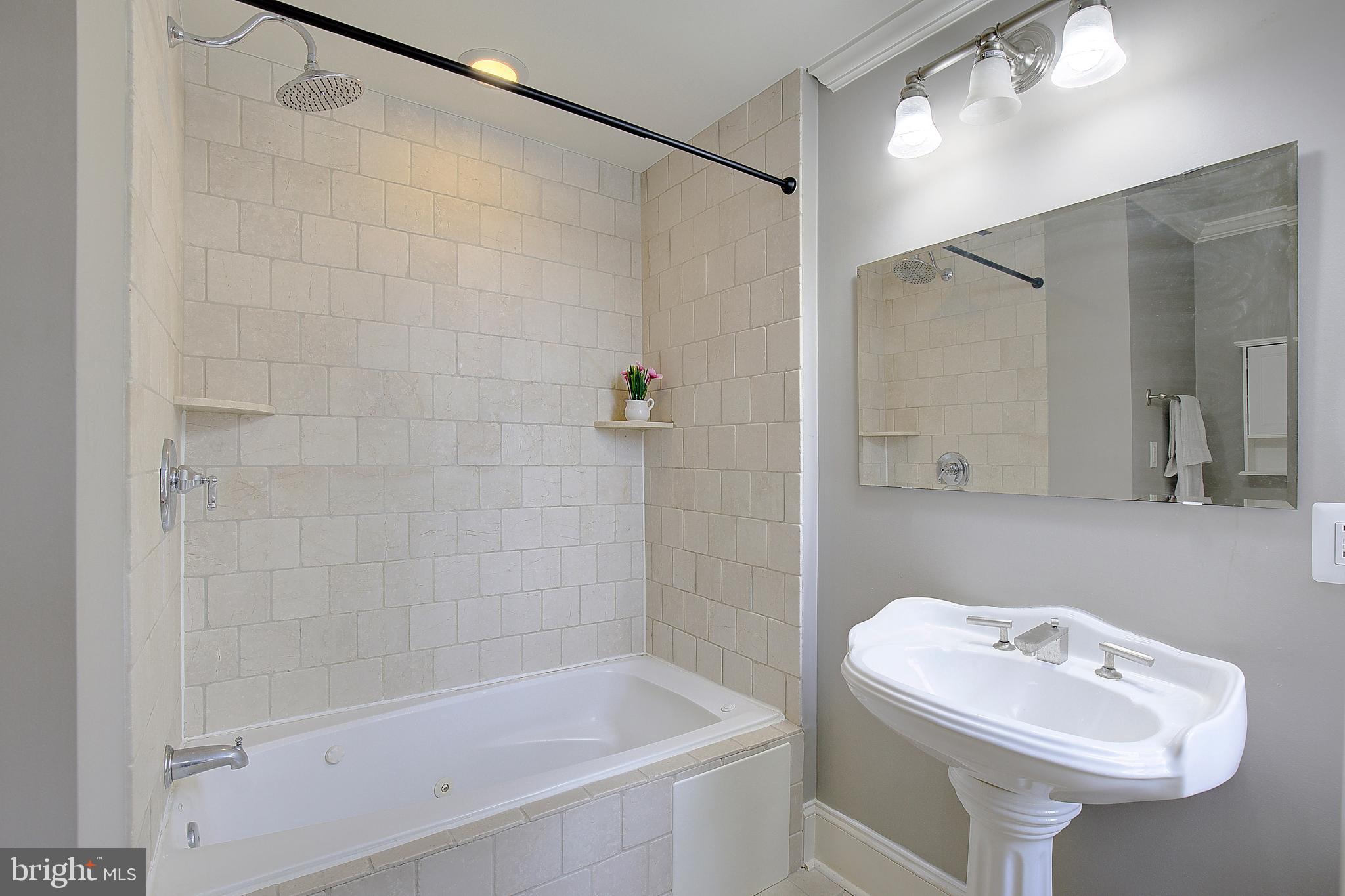 CANTON - Residential Lease