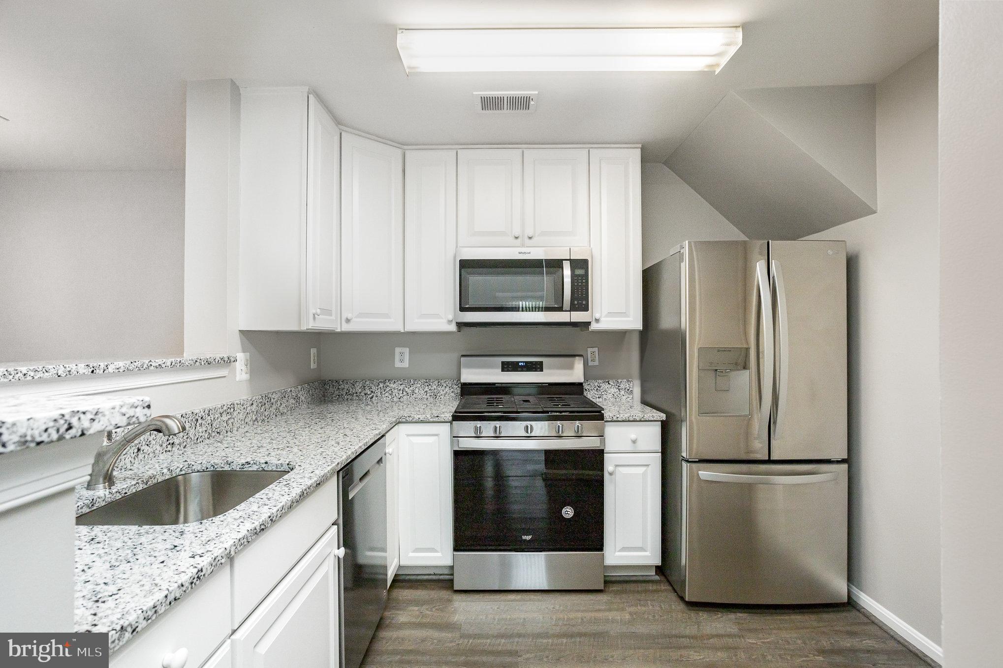 SUMMERHOUSE II CONDO - Residential Lease