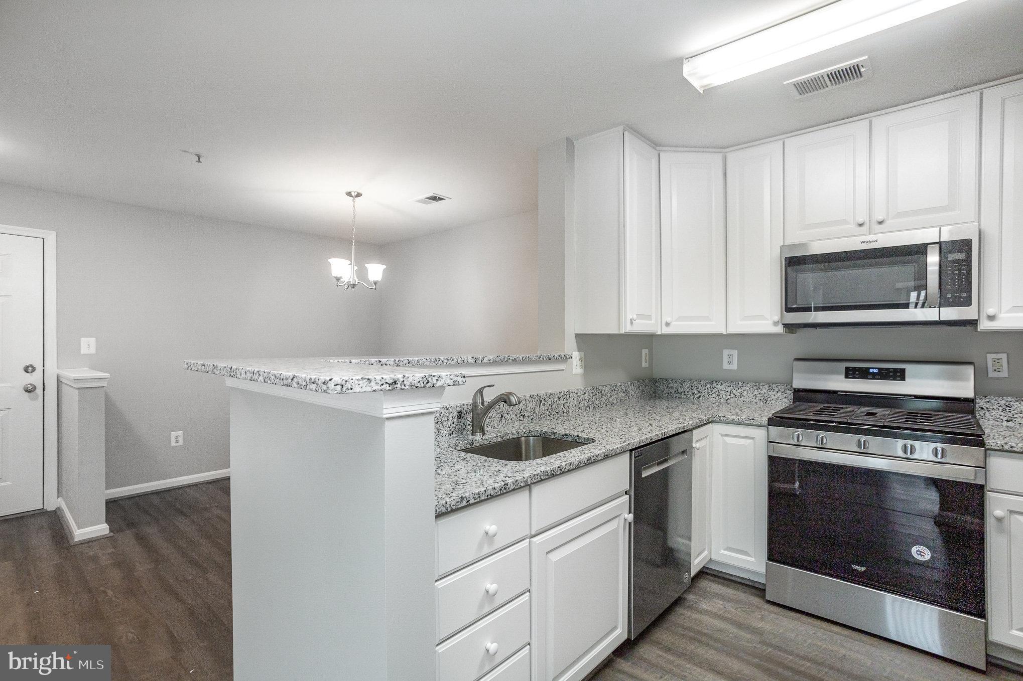 SUMMERHOUSE II CONDO - Residential Lease