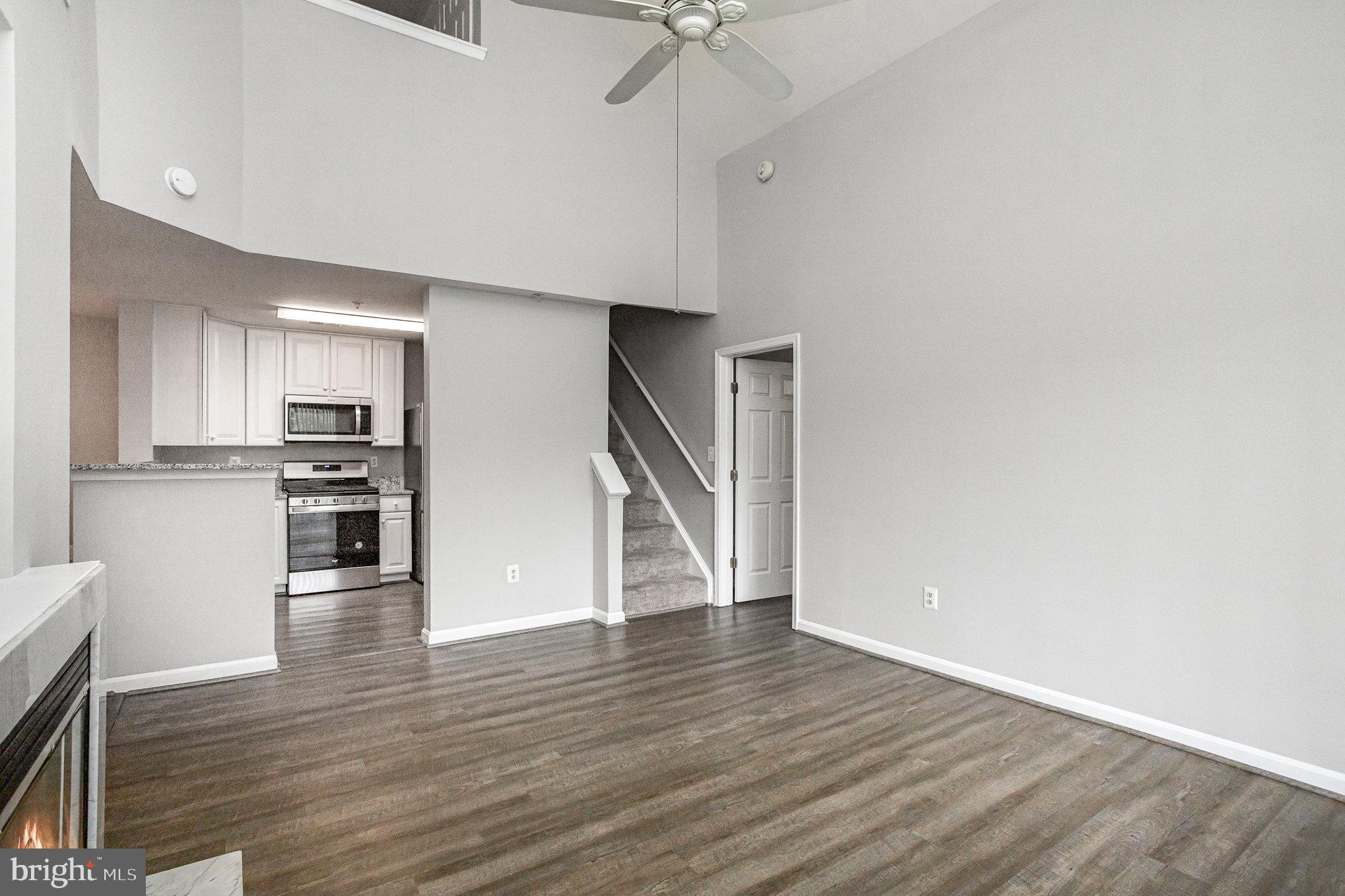 SUMMERHOUSE II CONDO - Residential Lease