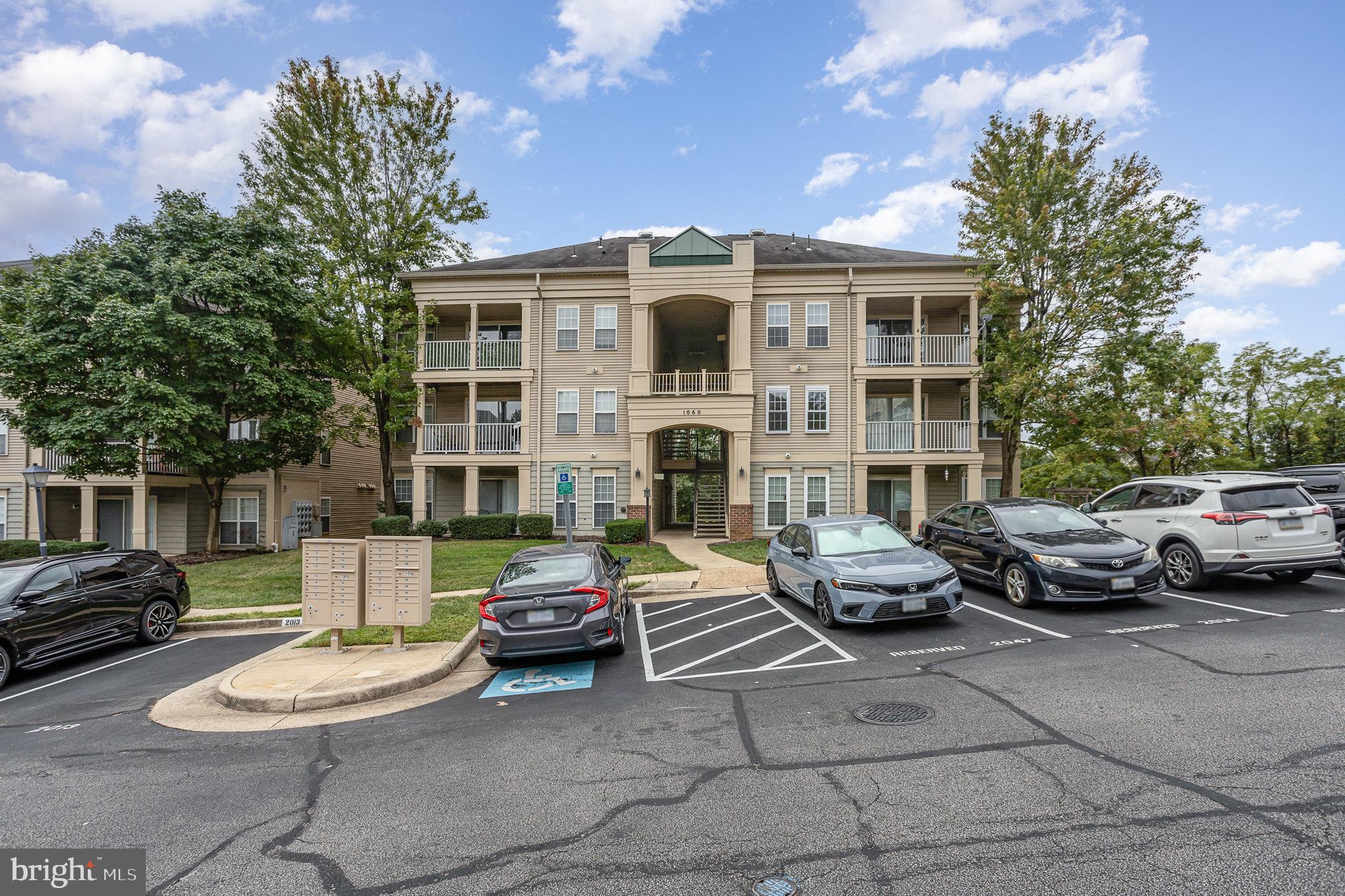 SUMMERHOUSE II CONDO - Residential Lease