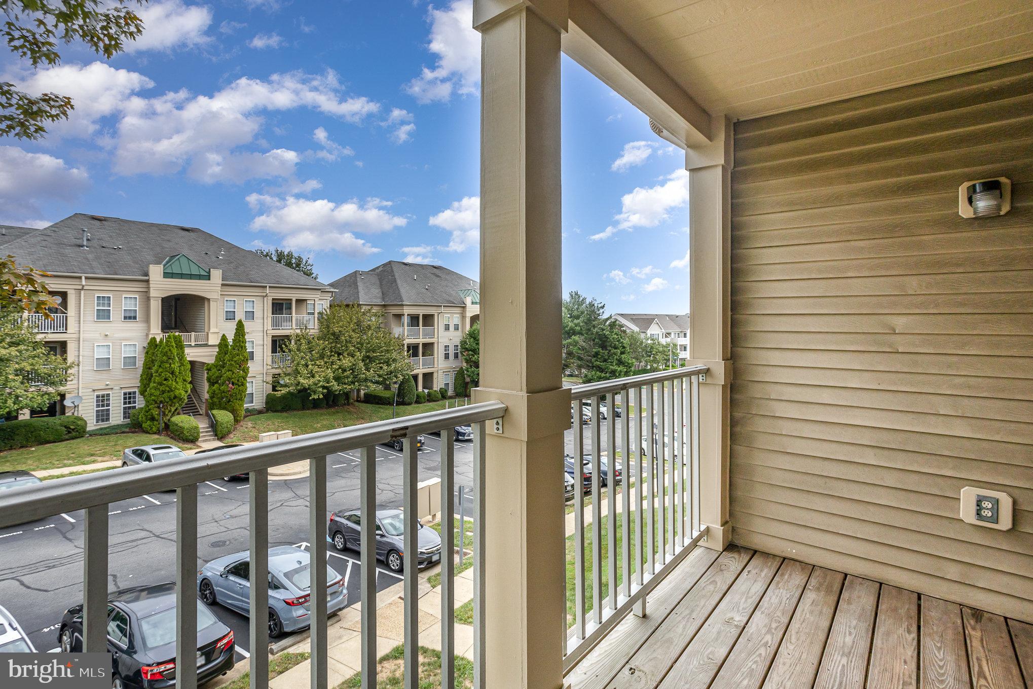 SUMMERHOUSE II CONDO - Residential Lease