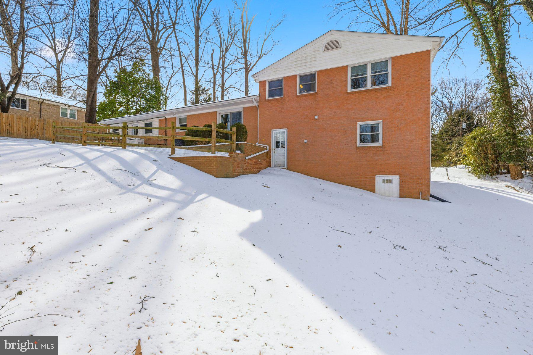 COLESVILLE MANOR - Residential