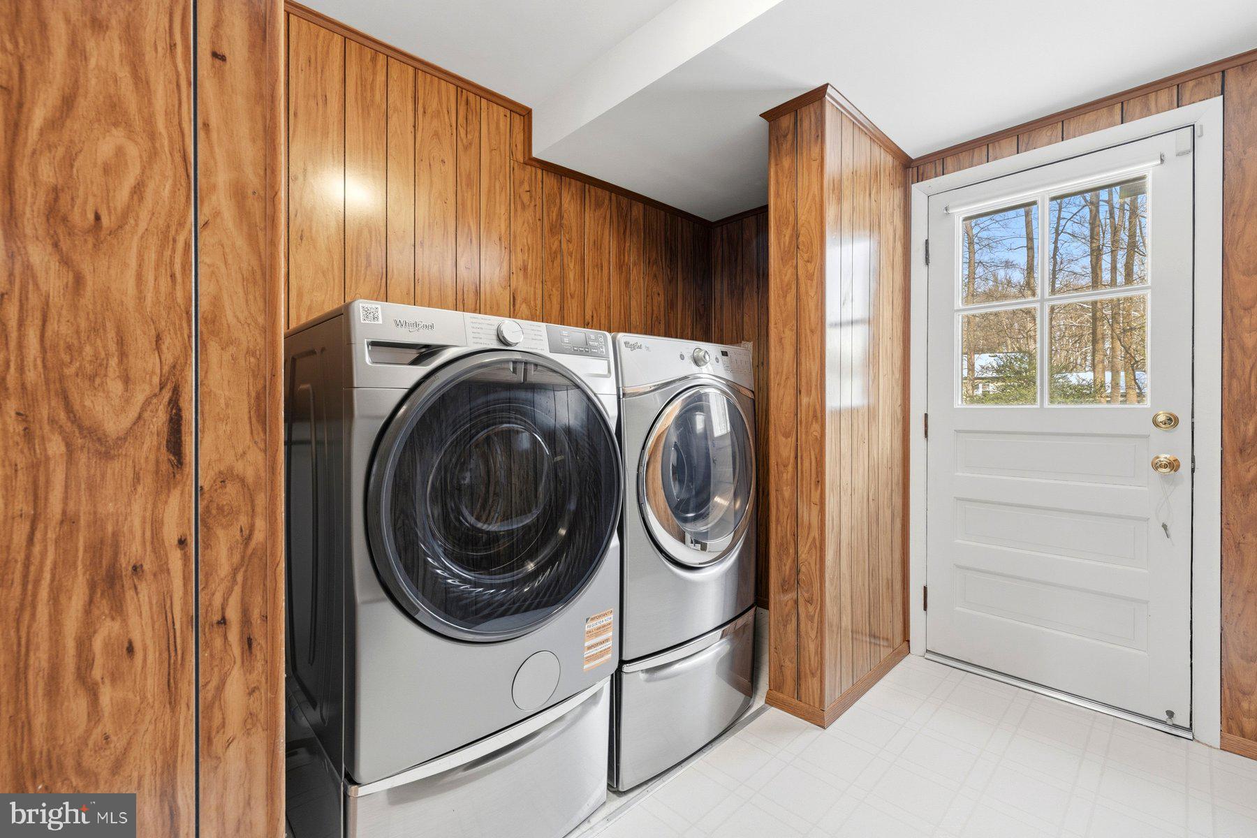 COLESVILLE MANOR - Residential