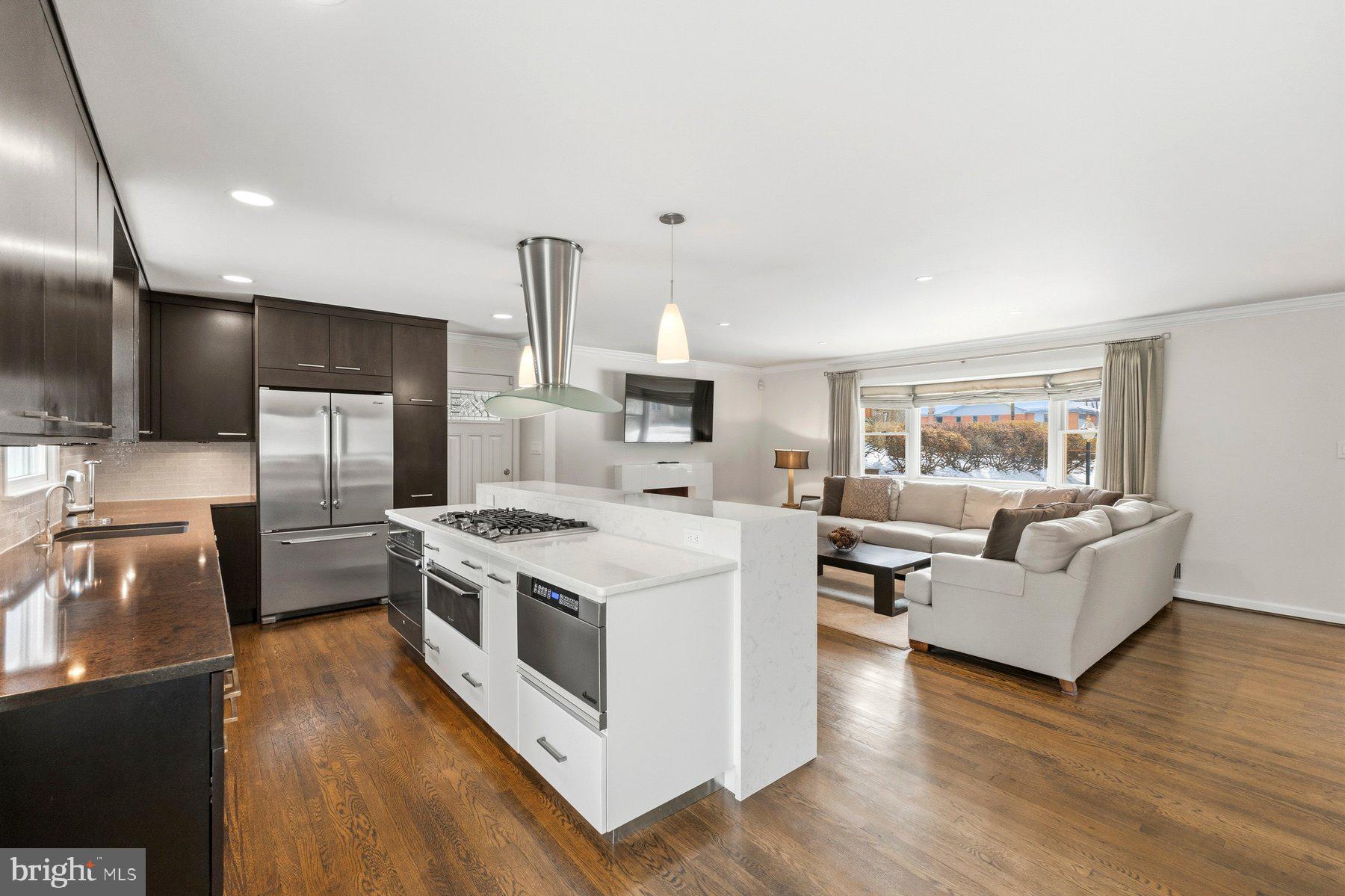 COLESVILLE MANOR - Residential