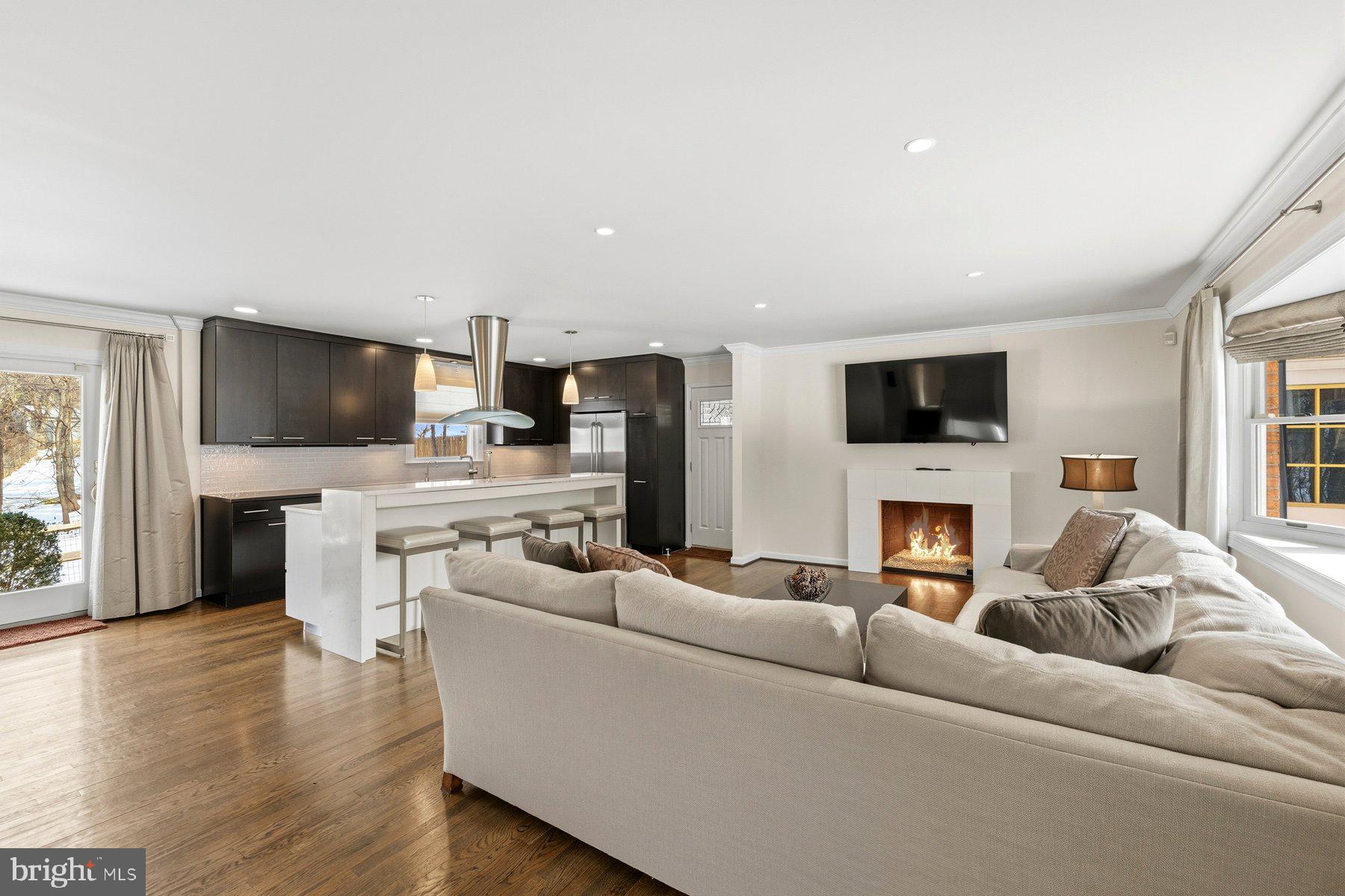 COLESVILLE MANOR - Residential