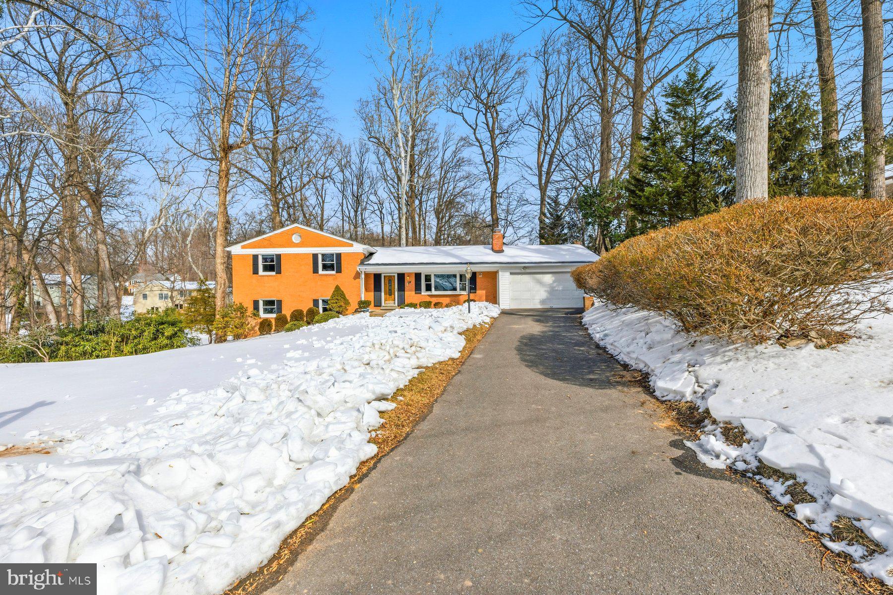 COLESVILLE MANOR - Residential