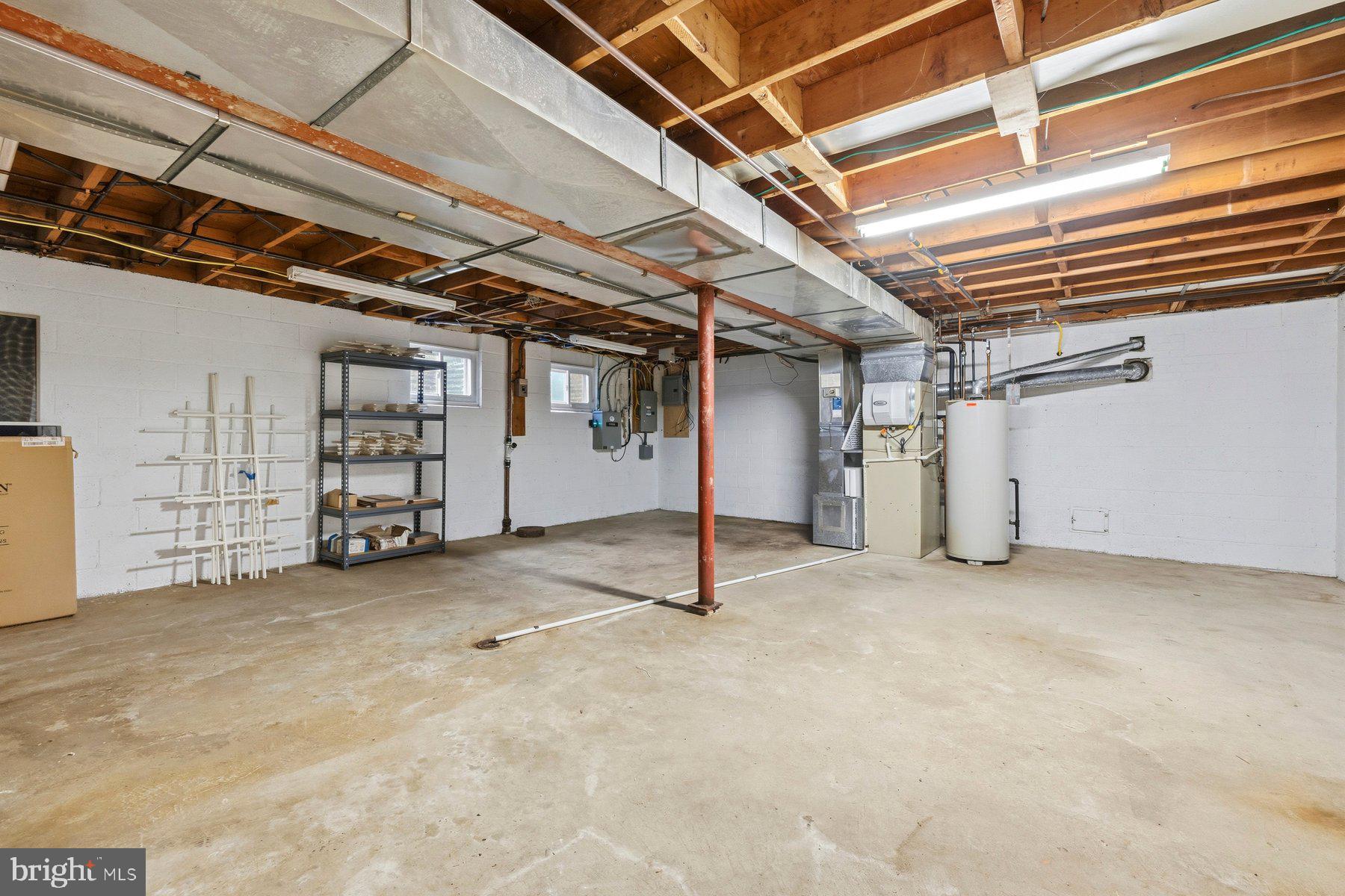 COLESVILLE MANOR - Residential