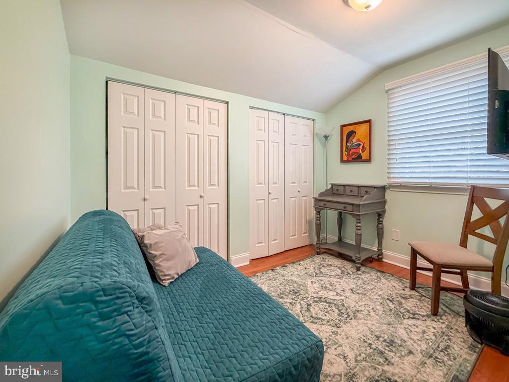 NORRITON EAST - Residential