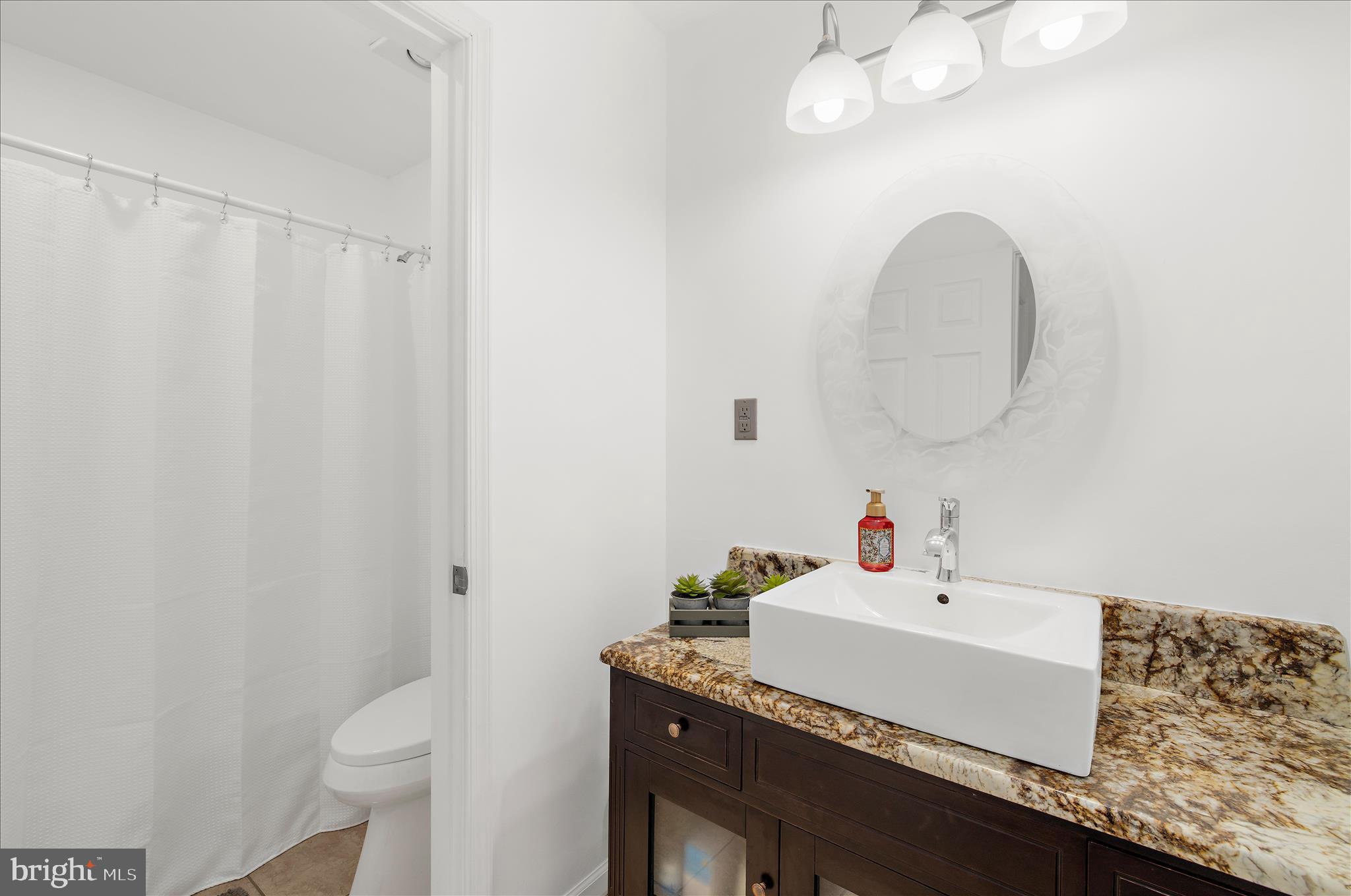 CLIFFORD ESTATES - Residential