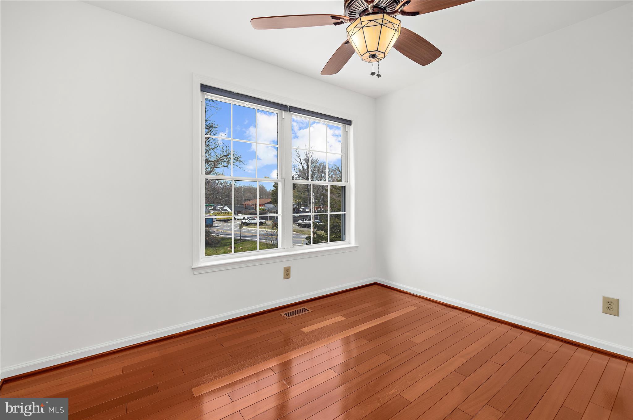 CLIFFORD ESTATES - Residential