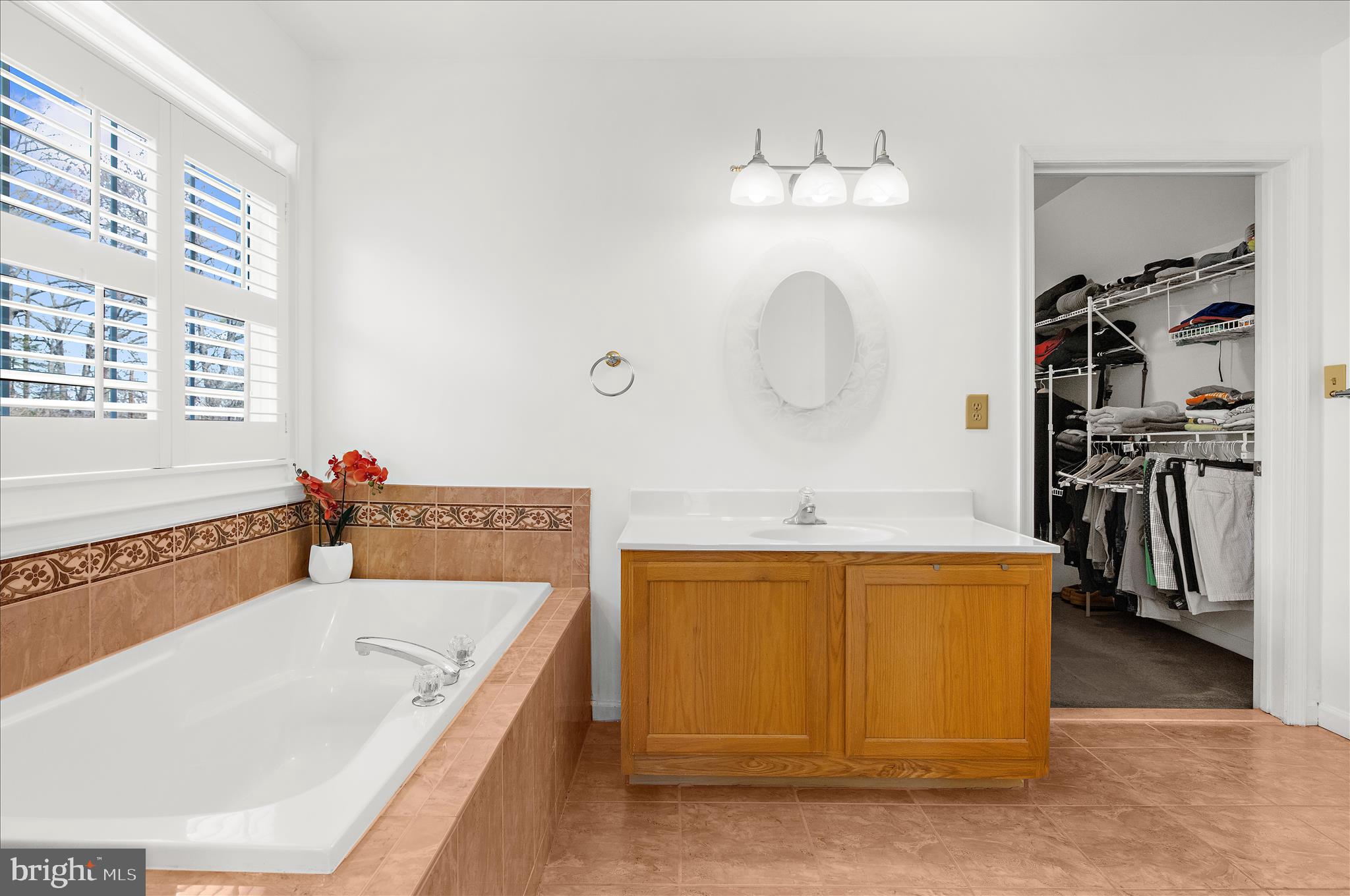 CLIFFORD ESTATES - Residential