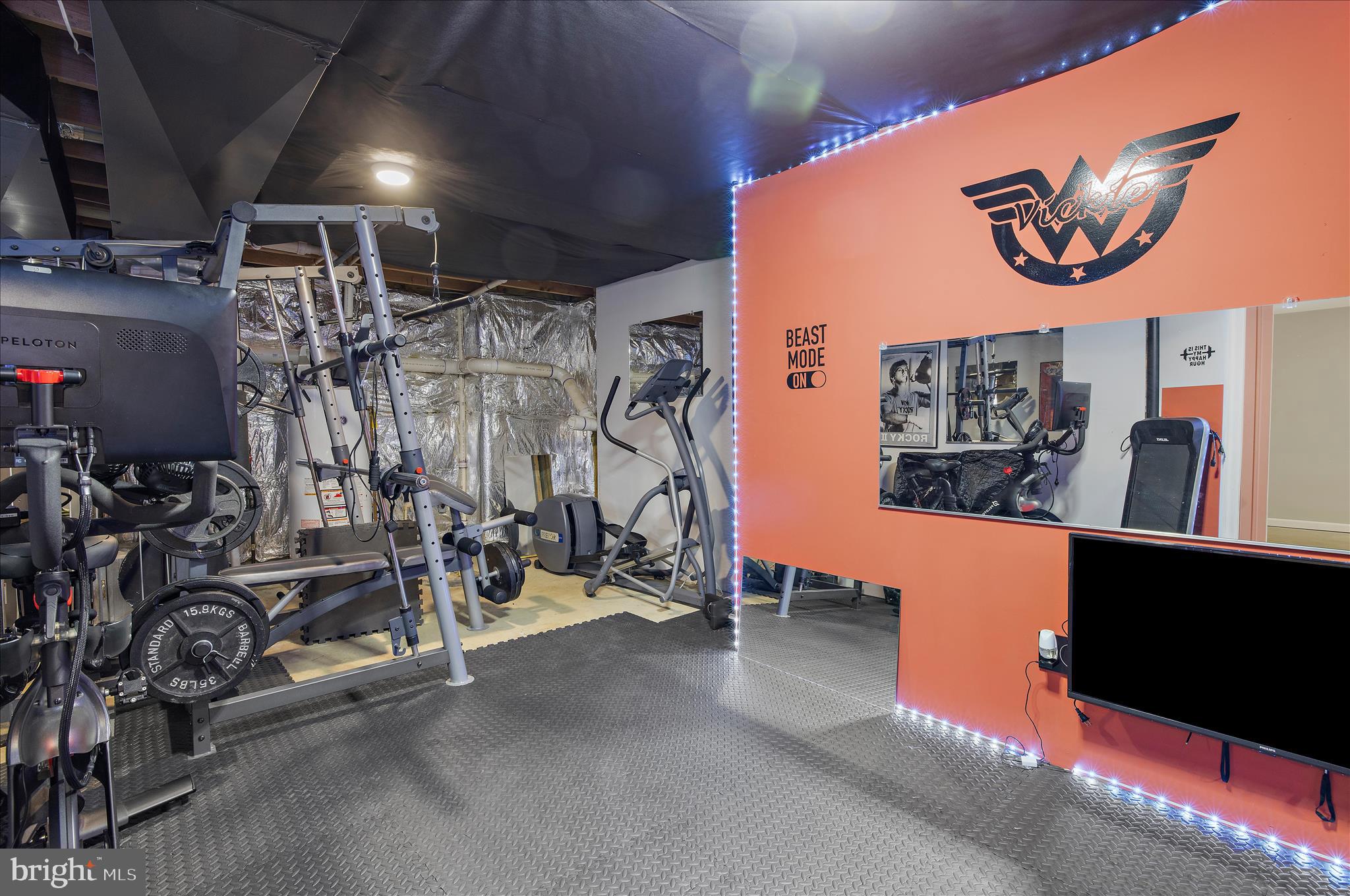 CLIFFORD ESTATES - Residential