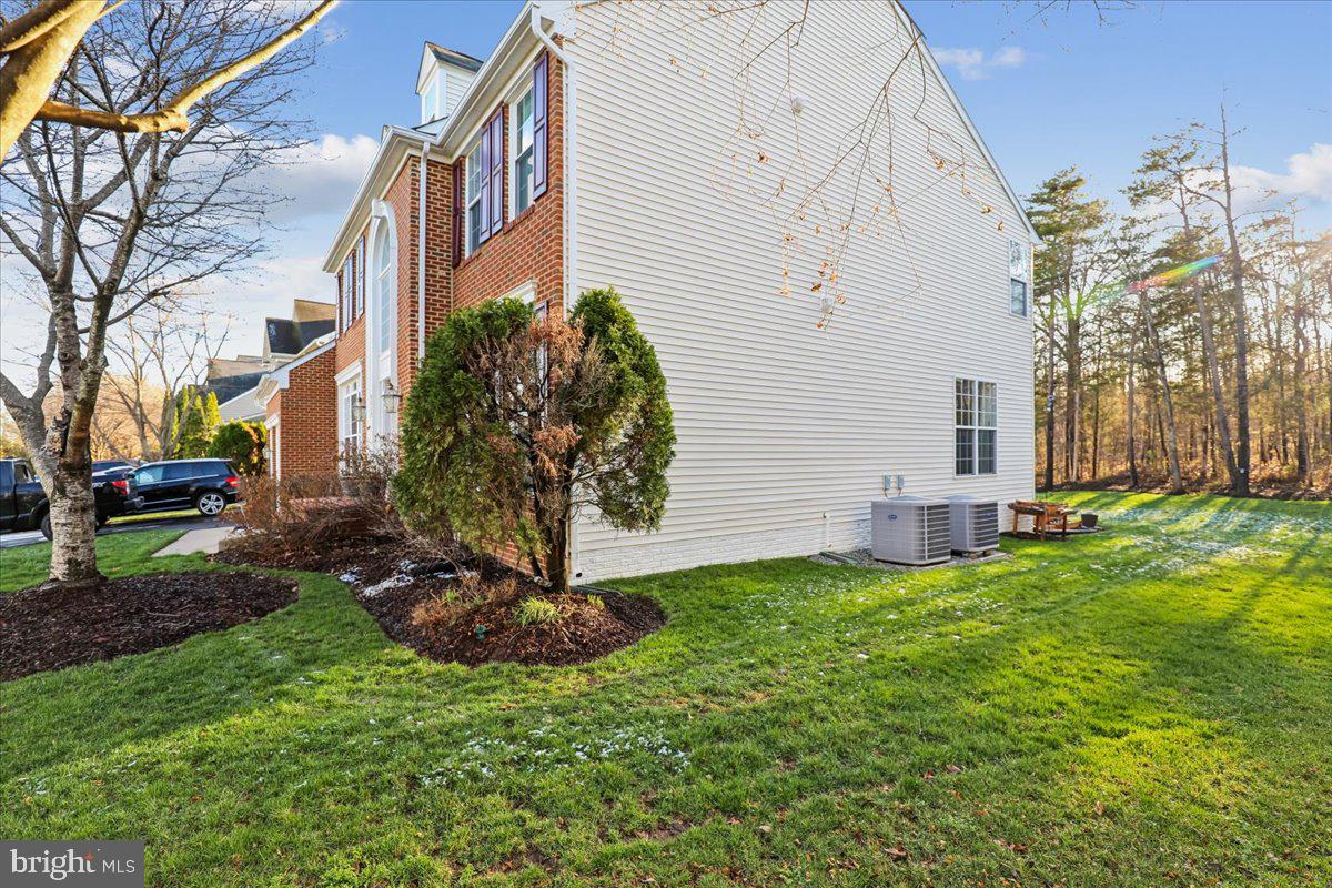 CROSSMAN CREEK - Residential