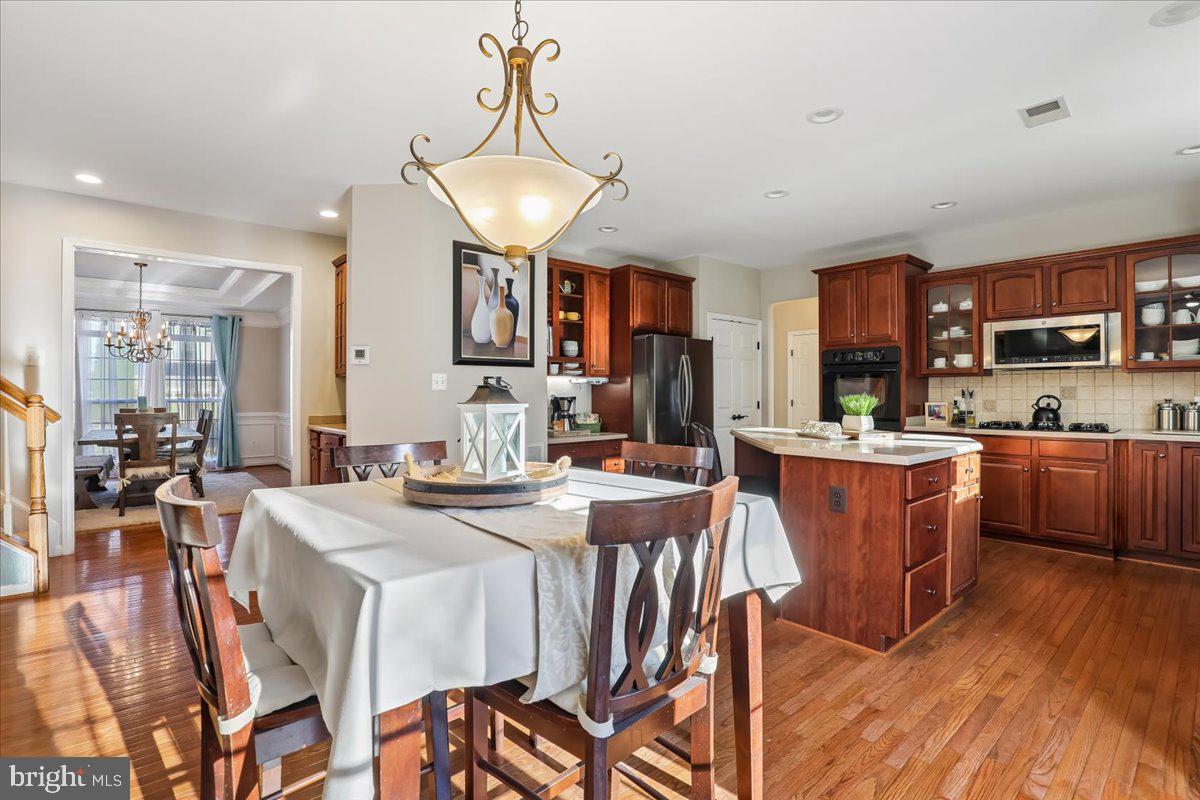 CROSSMAN CREEK - Residential