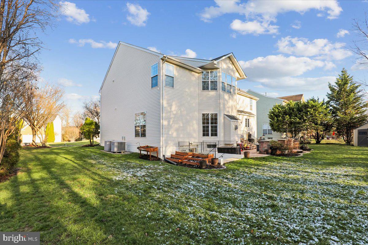 CROSSMAN CREEK - Residential