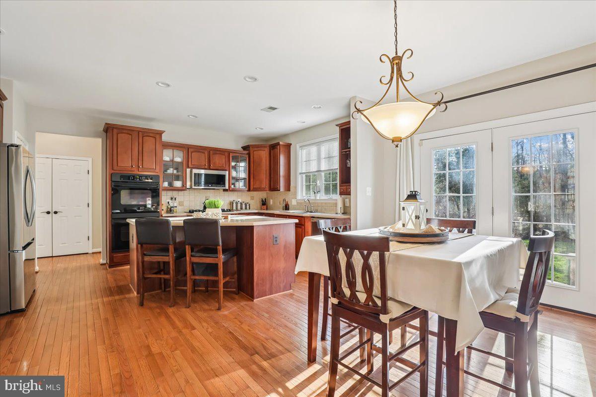 CROSSMAN CREEK - Residential