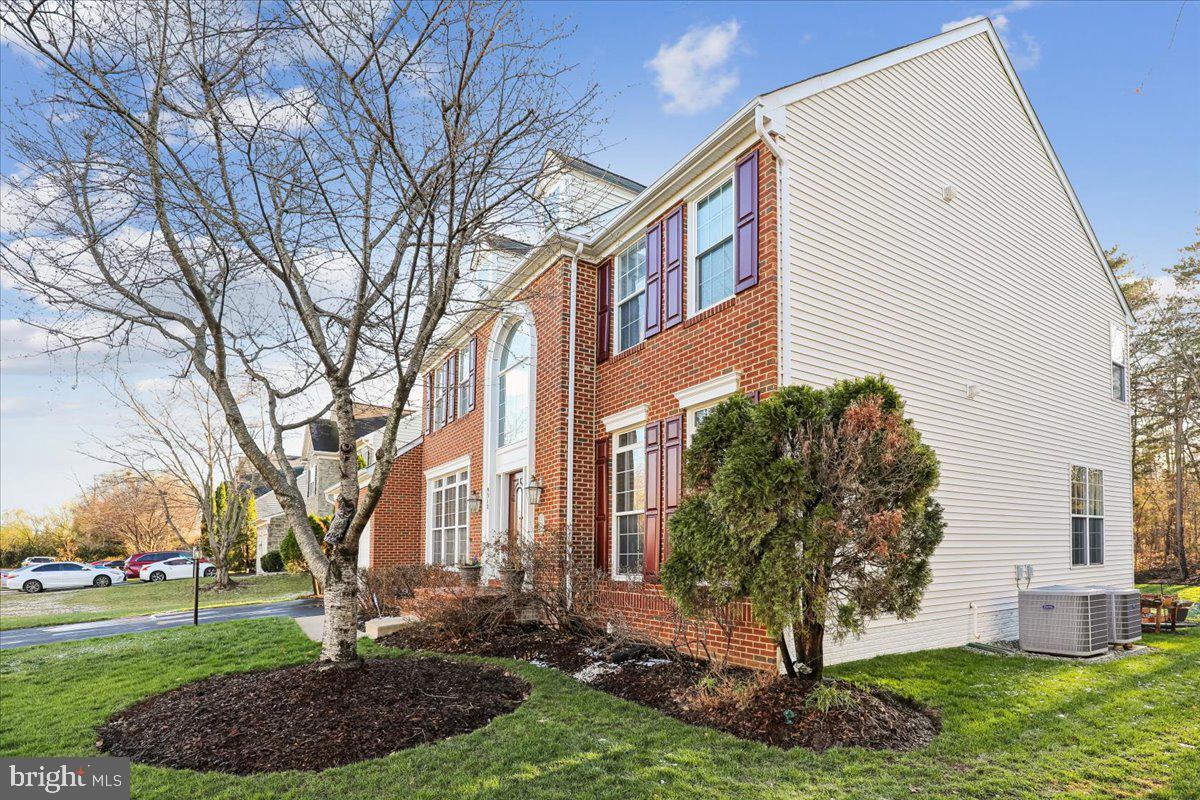 CROSSMAN CREEK - Residential