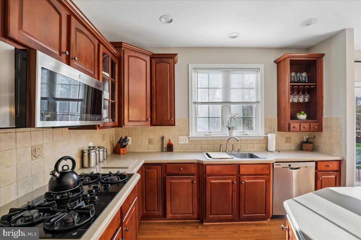 CROSSMAN CREEK - Residential