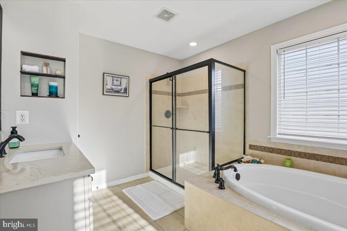 CROSSMAN CREEK - Residential