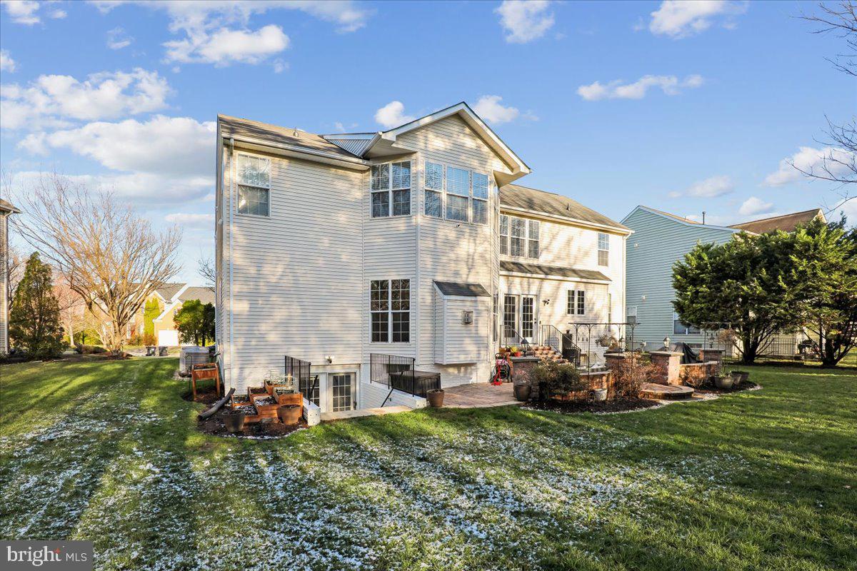 CROSSMAN CREEK - Residential