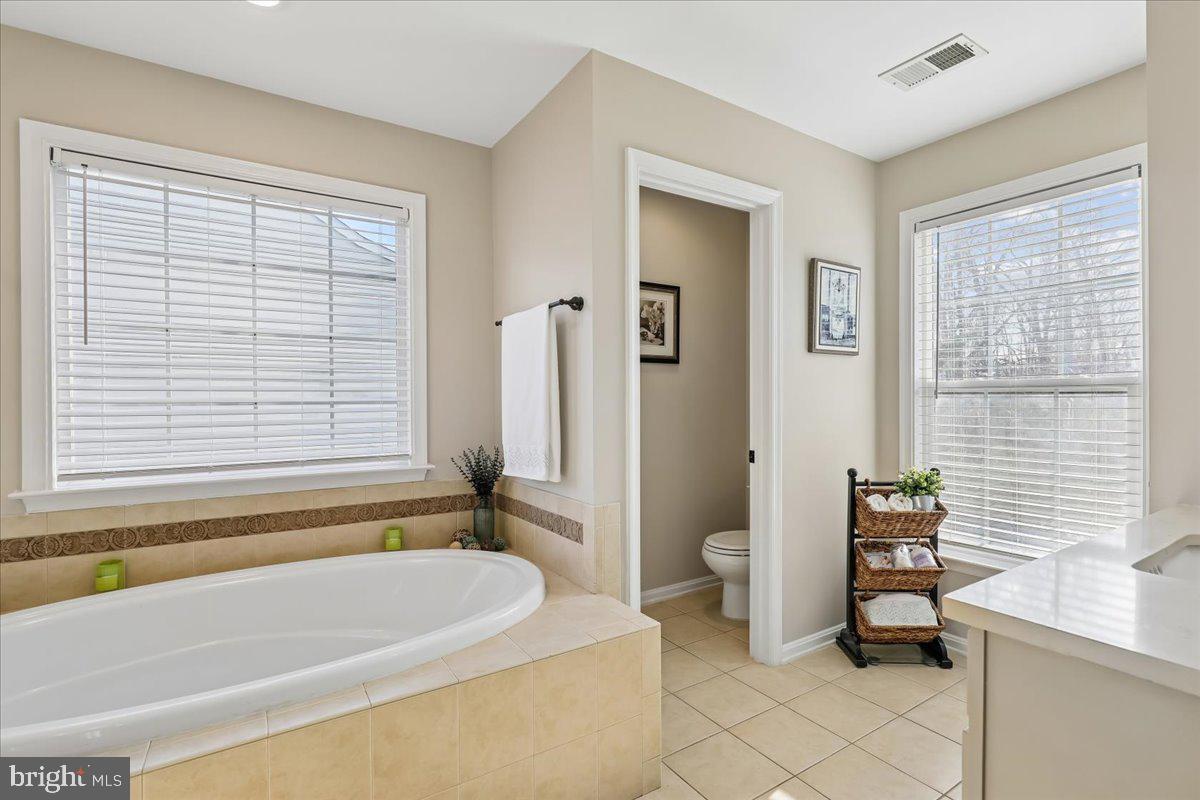 CROSSMAN CREEK - Residential