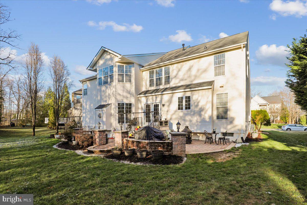 CROSSMAN CREEK - Residential