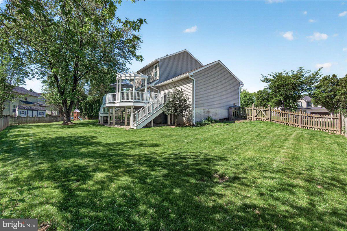 WILLOW BROOK - Residential
