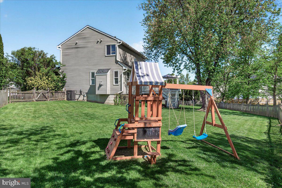 WILLOW BROOK - Residential